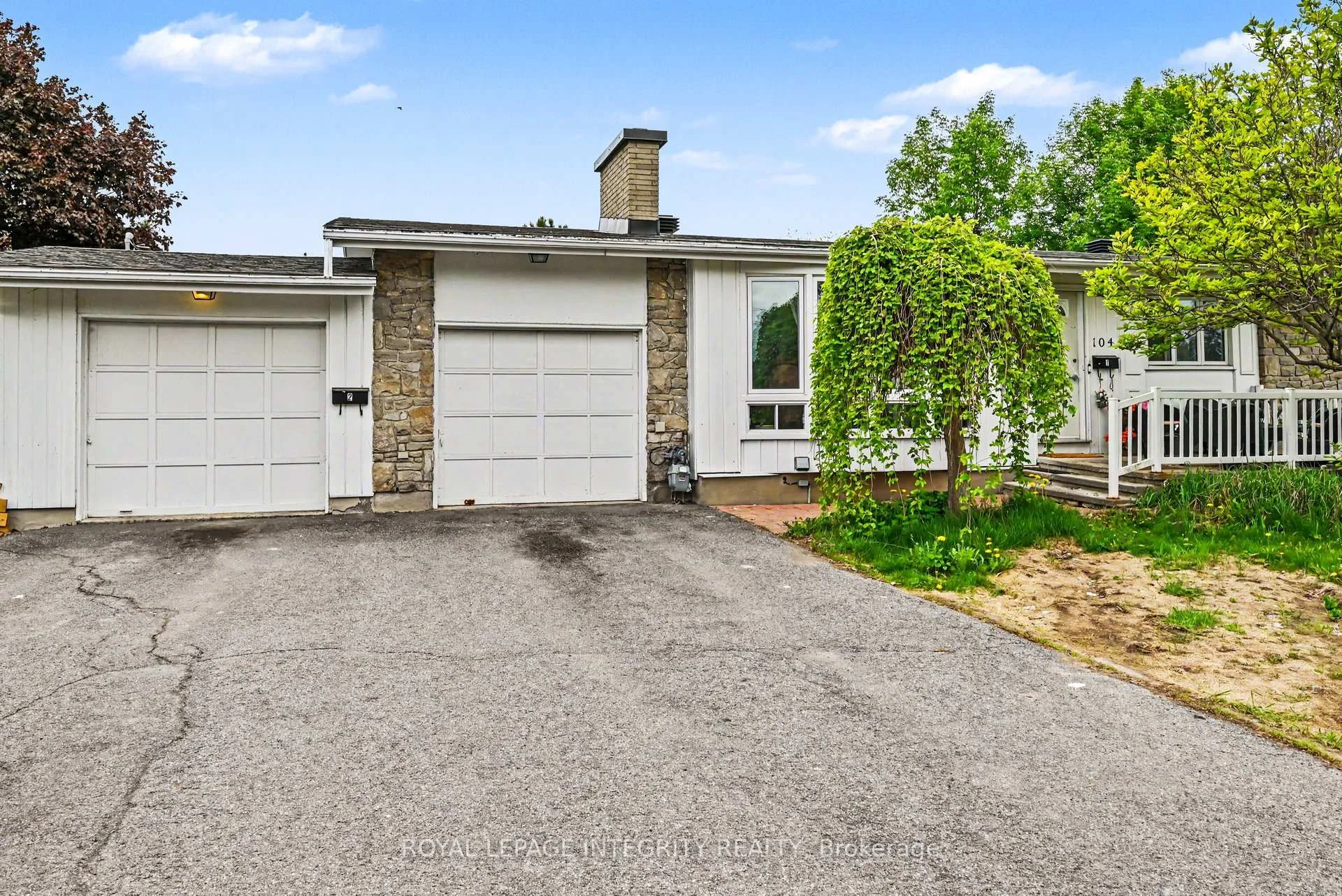Photo 8 of 104 Viewmount Drive, Ottawa, Meadowlands/Crestview — HOMEH