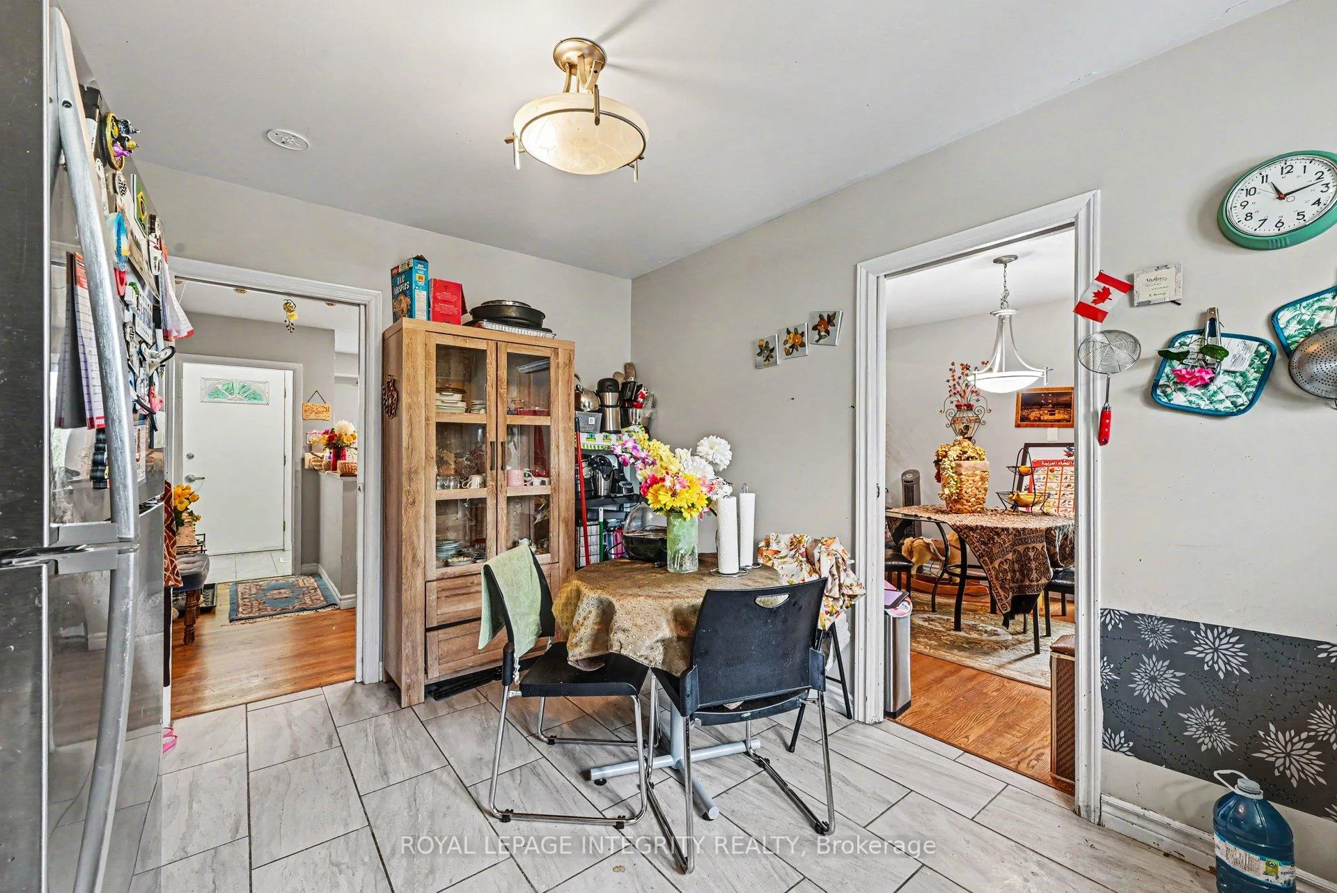 Photo 18 of 104 Viewmount Drive, Ottawa, Meadowlands/Crestview — HOMEH