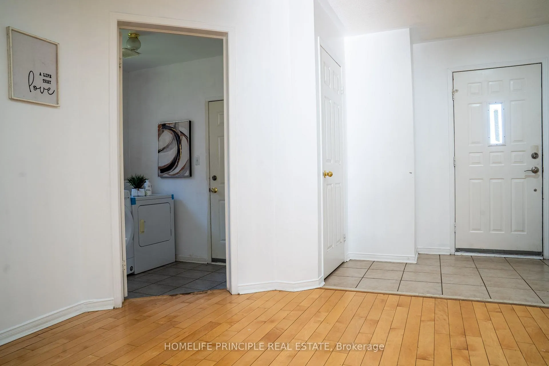 Photo 5 of 88 Loon Avenue, Barrie, Painswick South — HOMEH