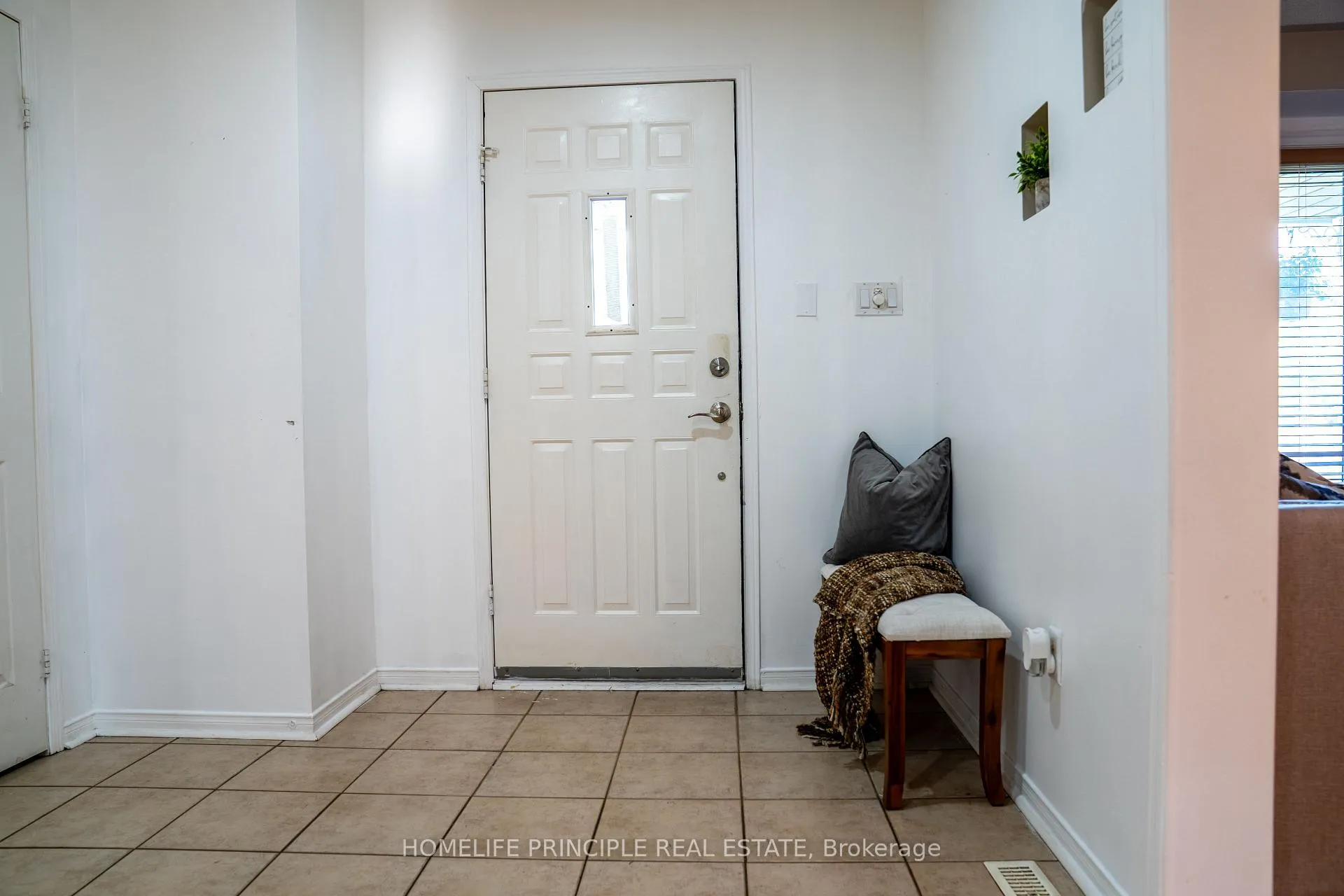 Photo 24 of 88 Loon Avenue, Barrie, Painswick South — HOMEH