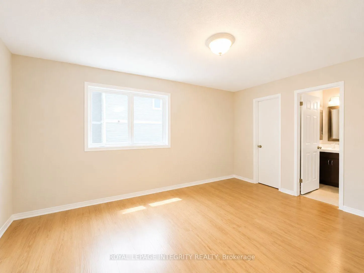 Photo 17 of 12 Kimbolton Crescent, Ottawa, Kanata - Morgan's Grant/South March — HOMEH