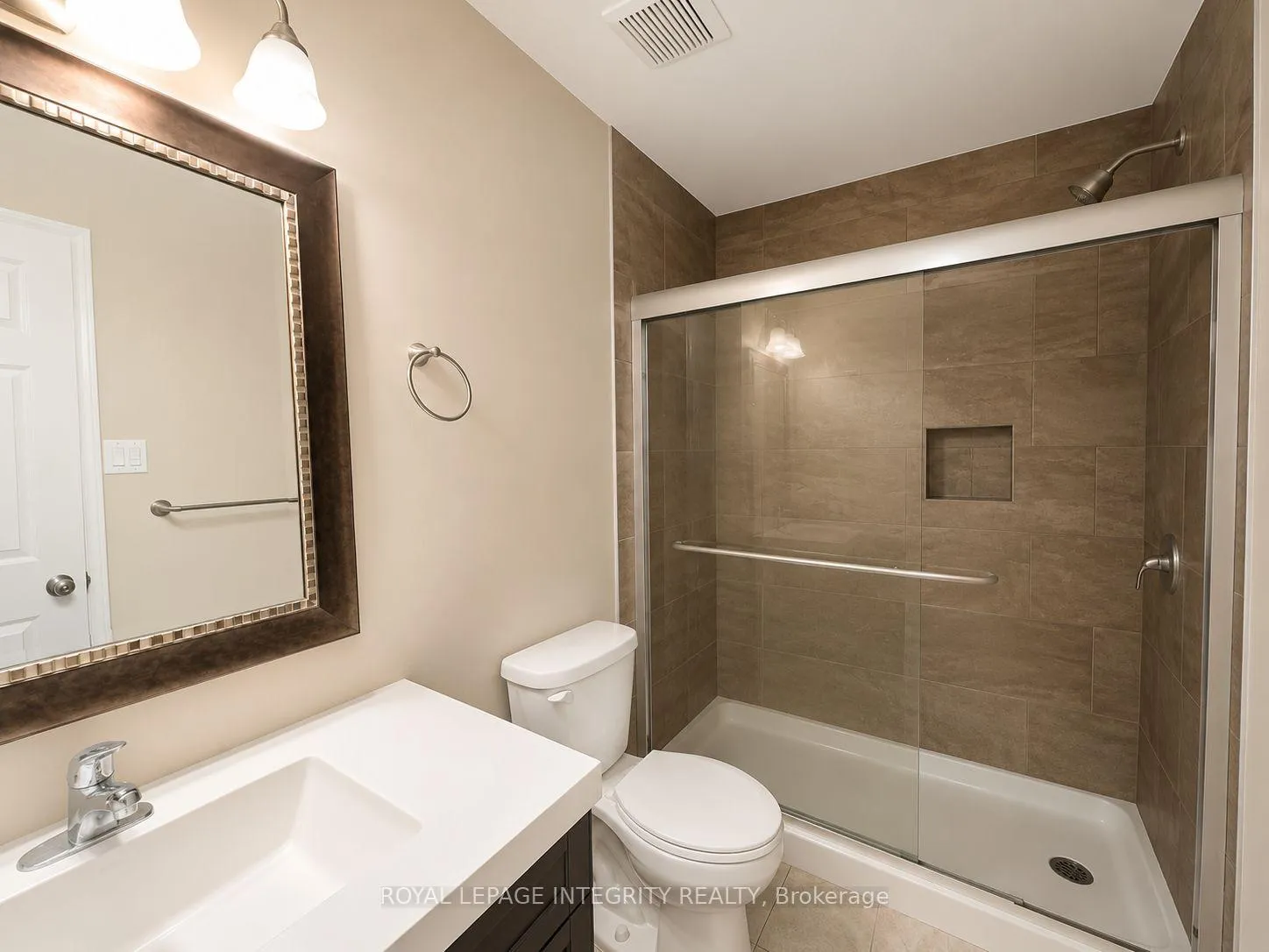 Photo 18 of 12 Kimbolton Crescent, Ottawa, Kanata - Morgan's Grant/South March — HOMEH