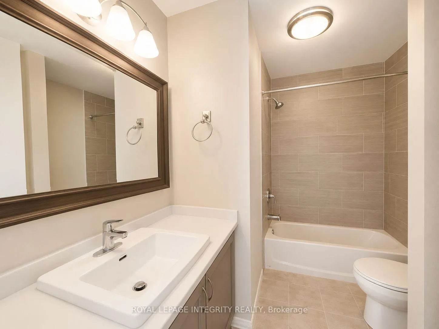 Photo 21 of 12 Kimbolton Crescent, Ottawa, Kanata - Morgan's Grant/South March — HOMEH
