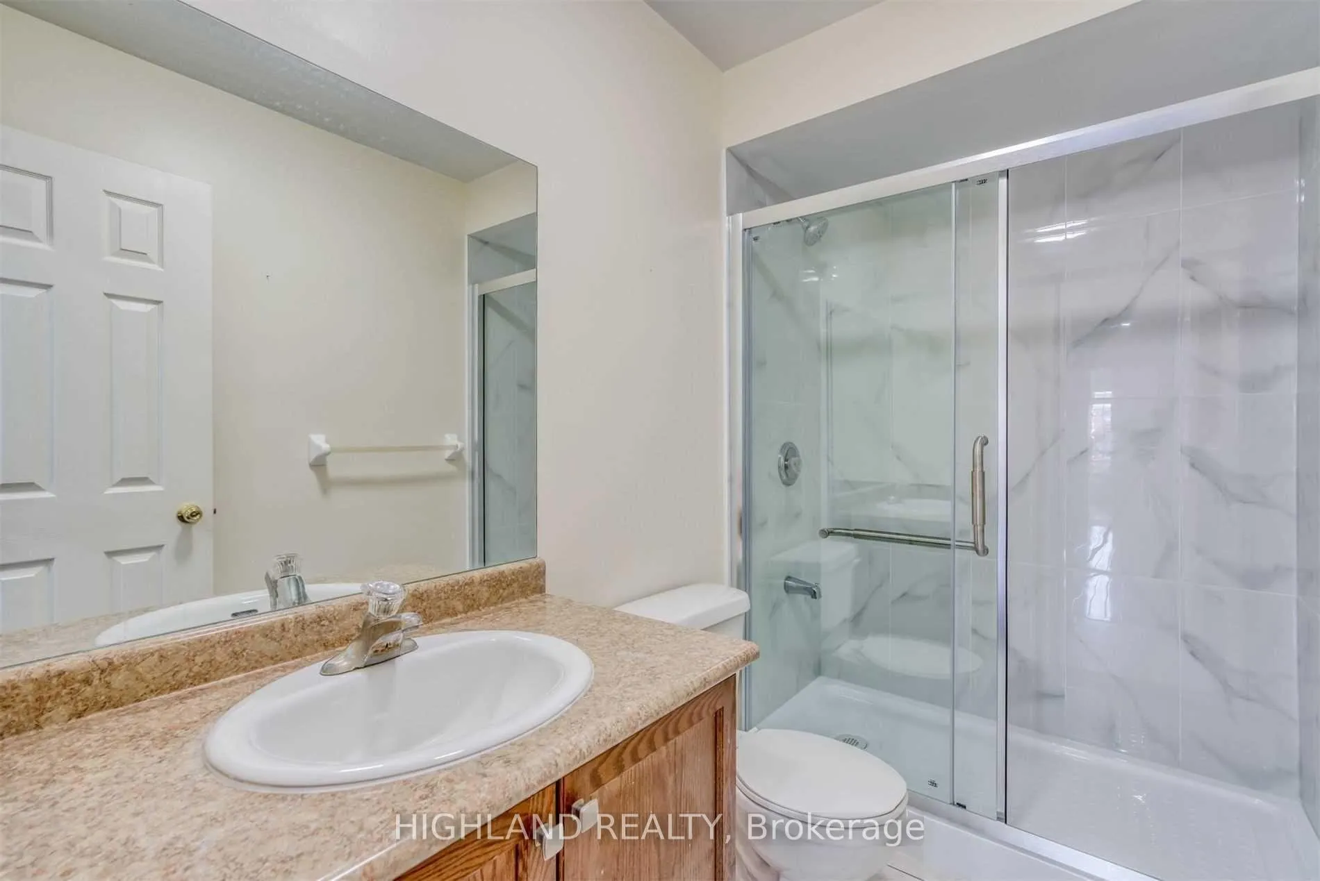 Photo 8 of 763 Millworks Crescent, Mississauga, East Credit — HOMEH