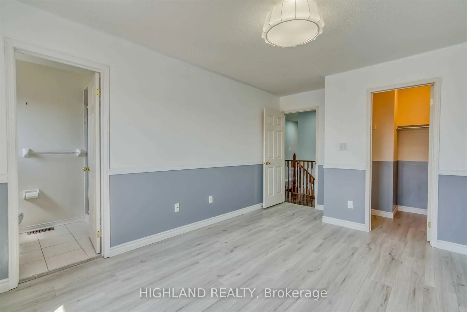 Photo 11 of 763 Millworks Crescent, Mississauga, East Credit — HOMEH