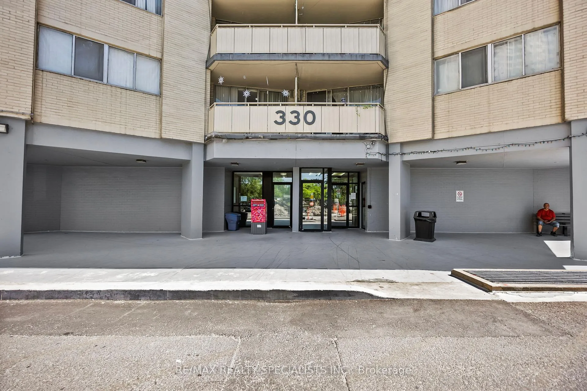 Photo 2 of Unit 1205, 330 Dixon Road, Etobicoke, Kingsview Village-The Westway — HOMEH