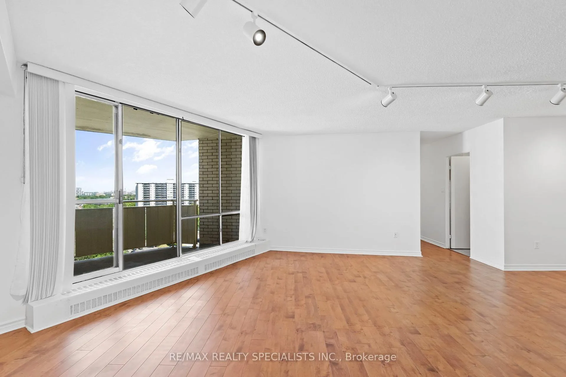 Photo 20 of Unit 1205, 330 Dixon Road, Etobicoke, Kingsview Village-The Westway — HOMEH