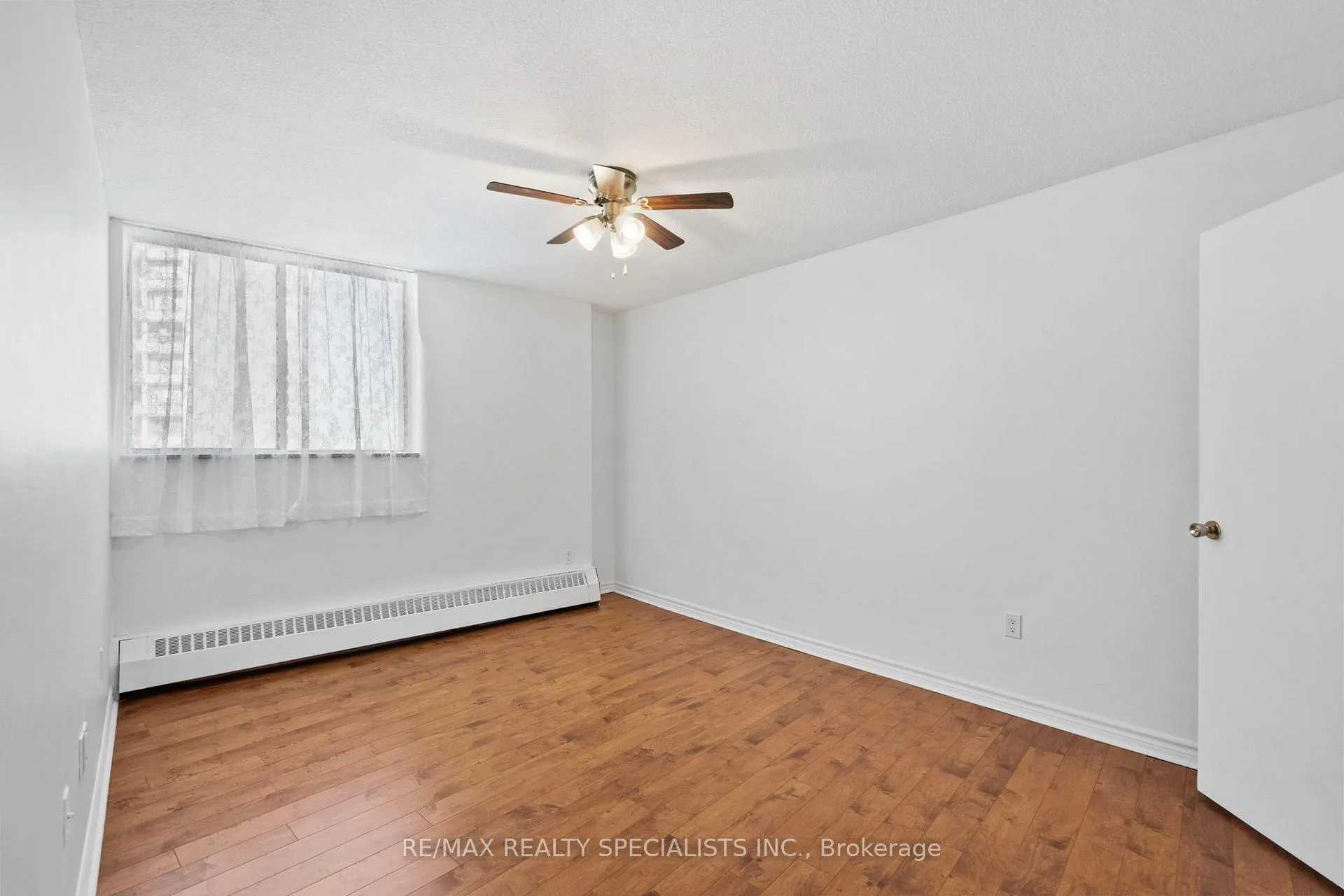 Photo 33 of Unit 1205, 330 Dixon Road, Etobicoke, Kingsview Village-The Westway — HOMEH