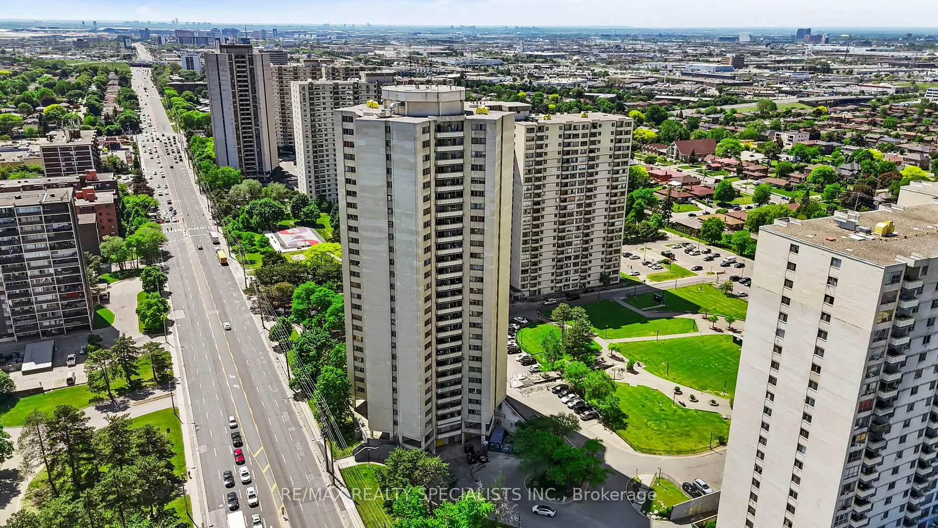 Photo 42 of Unit 1205, 330 Dixon Road, Etobicoke, Kingsview Village-The Westway — HOMEH