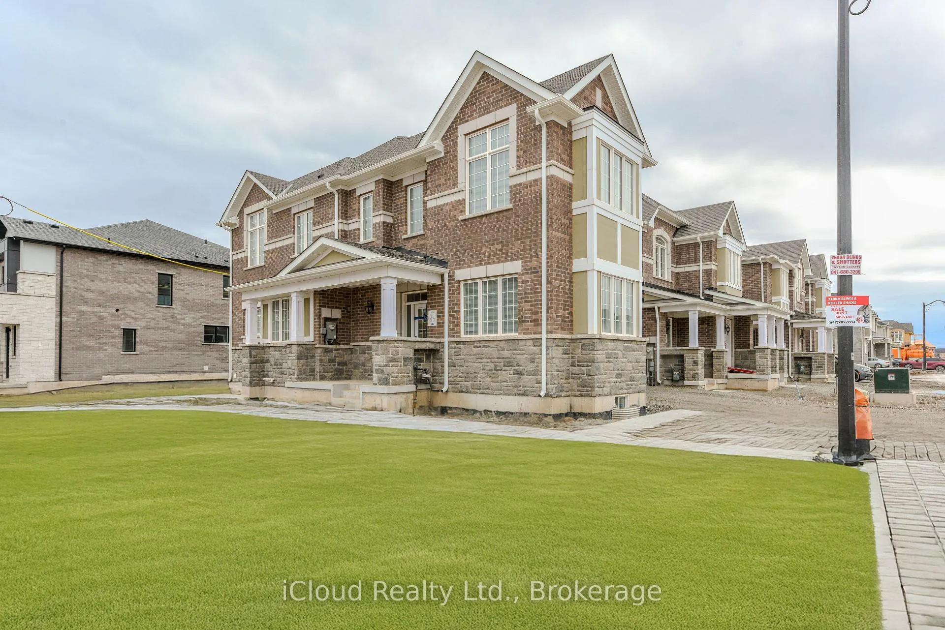 Photo 2 of 1217 Ferguson Drive, Milton, Bowes — HOMEH