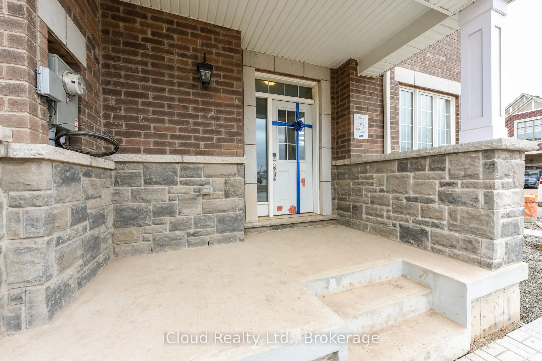 Photo 4 of 1217 Ferguson Drive, Milton, Bowes — HOMEH