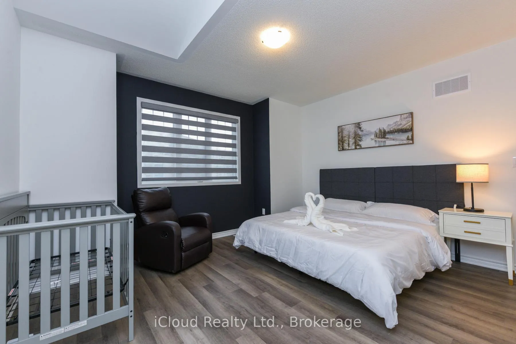 Photo 15 of 1217 Ferguson Drive, Milton, Bowes — HOMEH