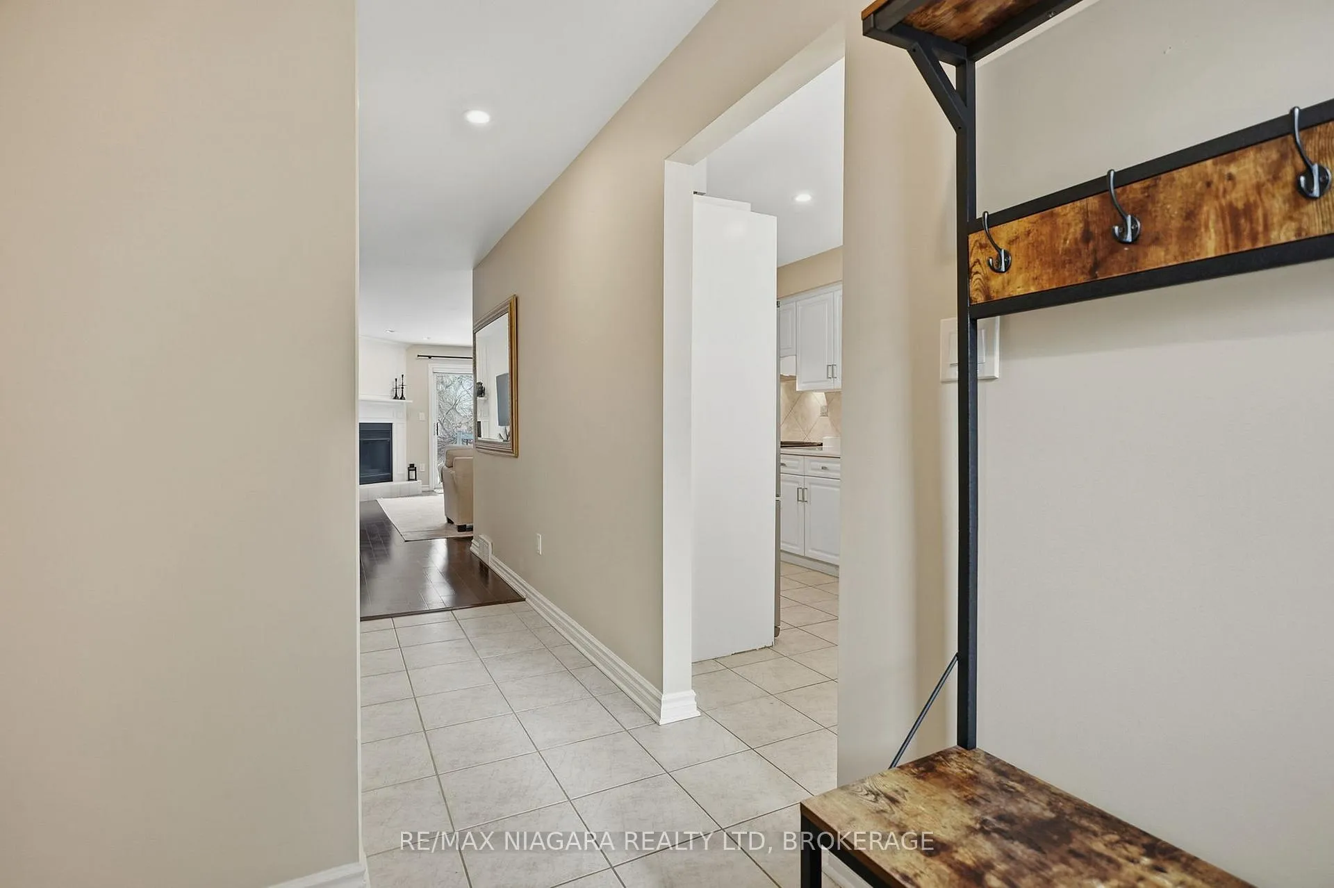 Photo 7 of Unit 9, 77 Erion Road, St. Catharines, Grapeview — HOMEH