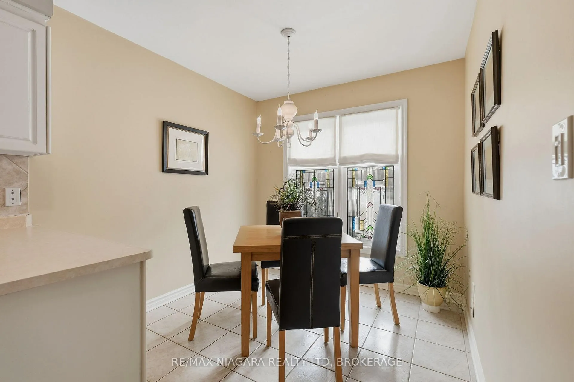 Photo 8 of Unit 9, 77 Erion Road, St. Catharines, Grapeview — HOMEH