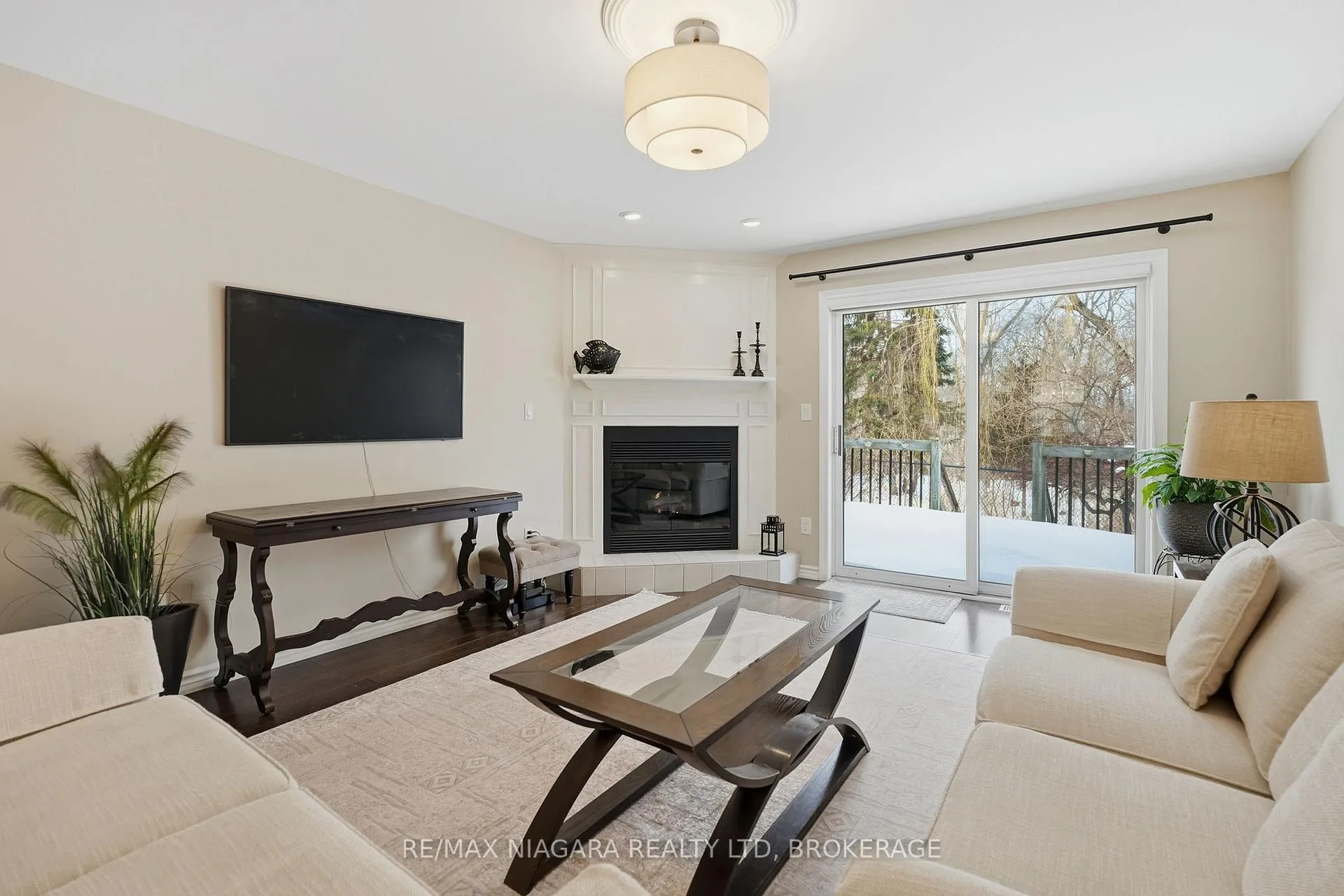 Photo 14 of Unit 9, 77 Erion Road, St. Catharines, Grapeview — HOMEH