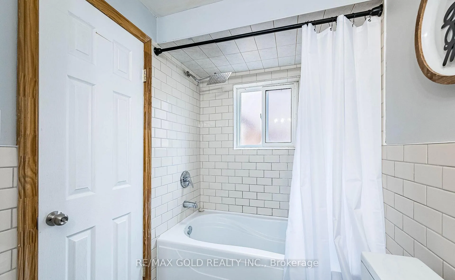 Photo 29 of 52 Garfield Crescent, Brampton, Brampton North — HOMEH