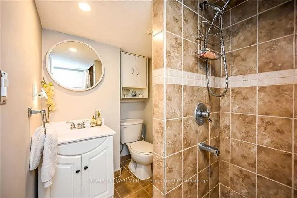 Photo 26 of 39 Glen Vista Drive, Hamilton, Red Hill — HOMEH