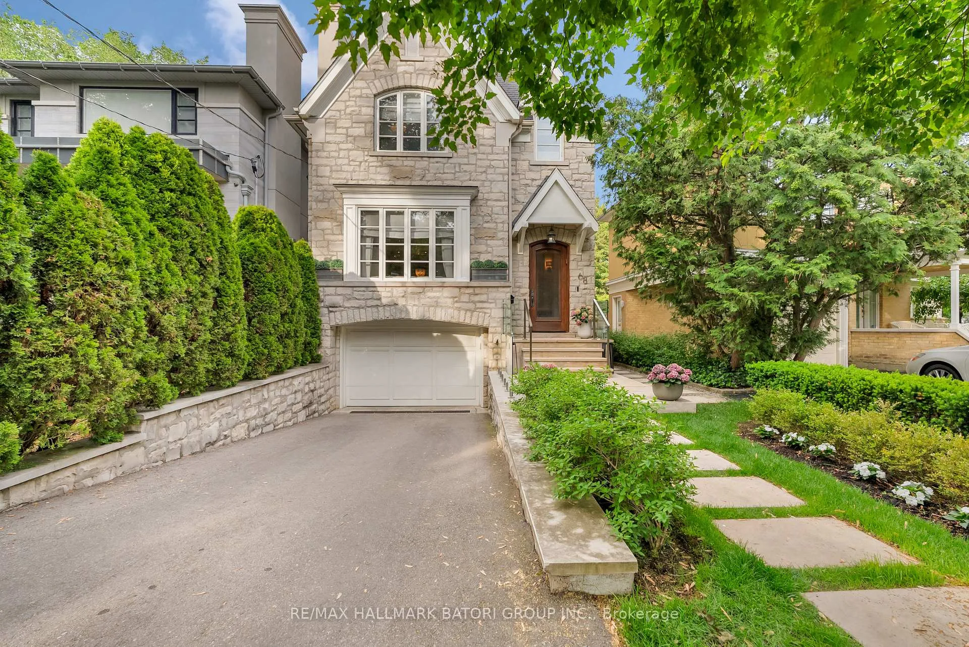 Photo 1 of 68 Otter Crescent, Toronto, Bedford Park-Nortown — HOMEH