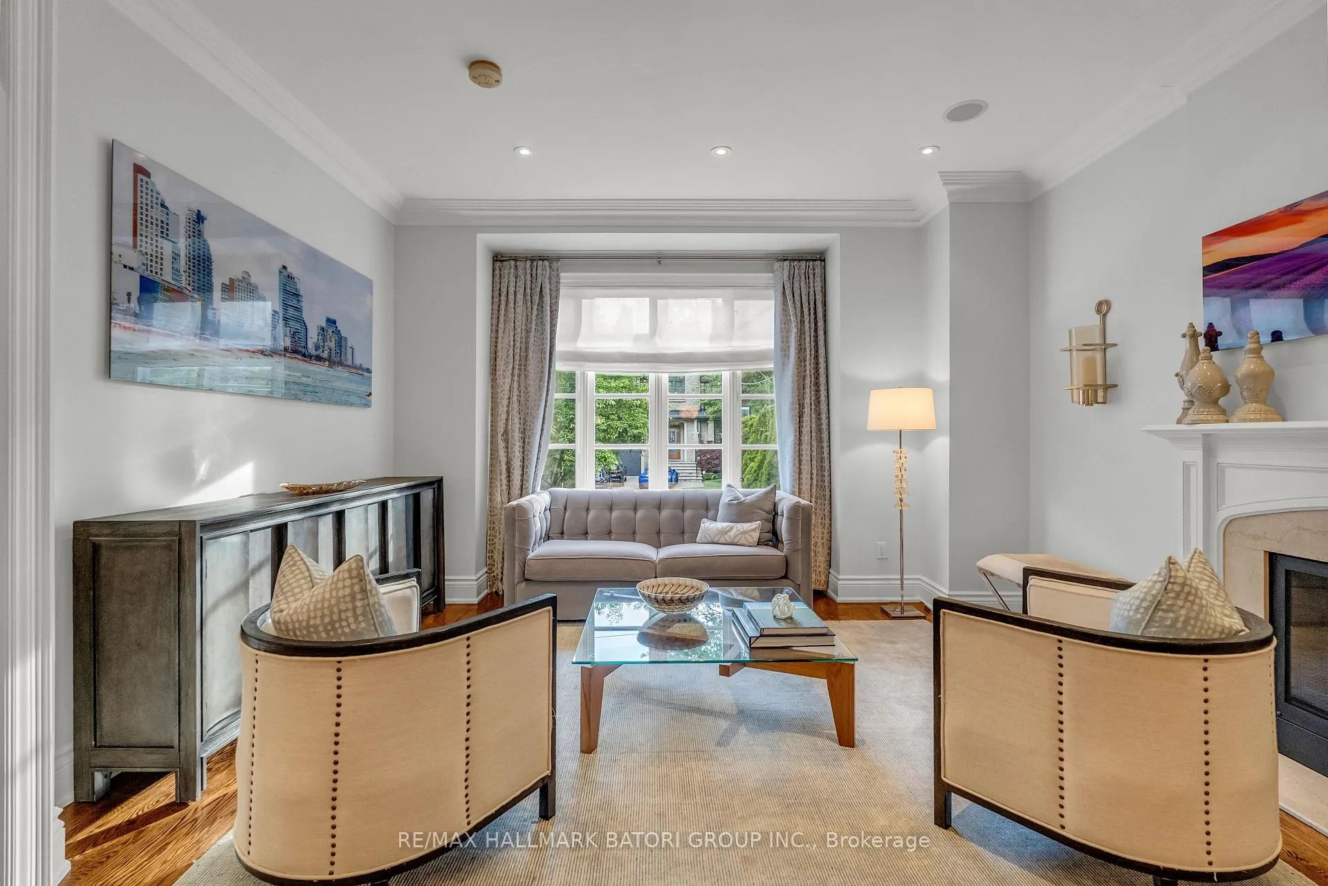 Photo 3 of 68 Otter Crescent, Toronto, Bedford Park-Nortown — HOMEH