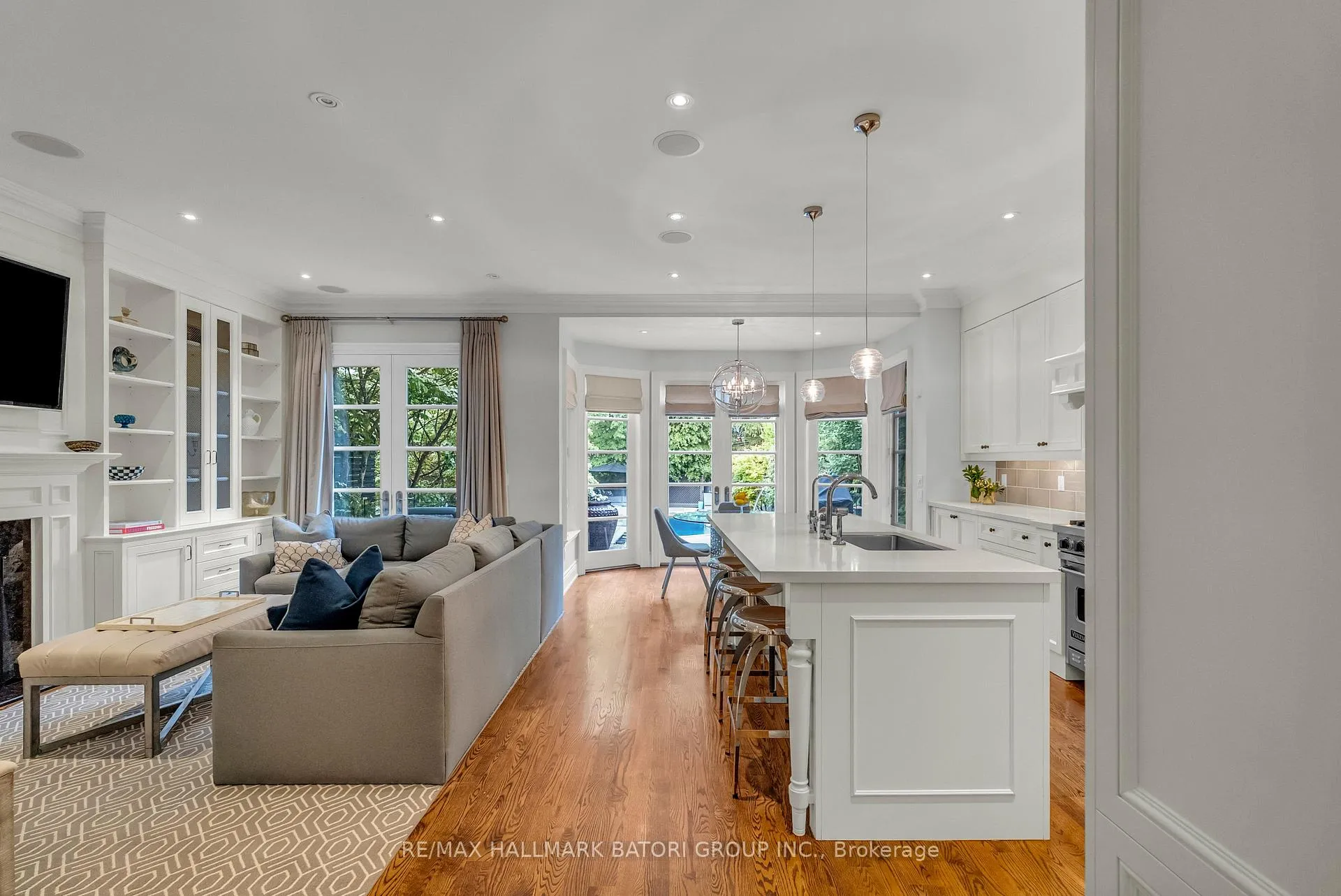 Photo 9 of 68 Otter Crescent, Toronto, Bedford Park-Nortown — HOMEH