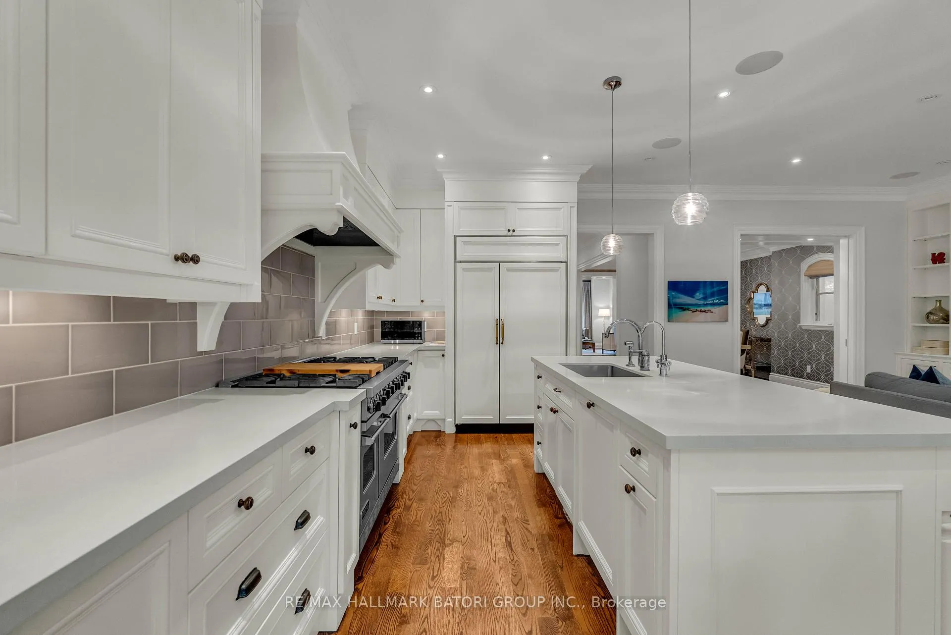 Photo 12 of 68 Otter Crescent, Toronto, Bedford Park-Nortown — HOMEH
