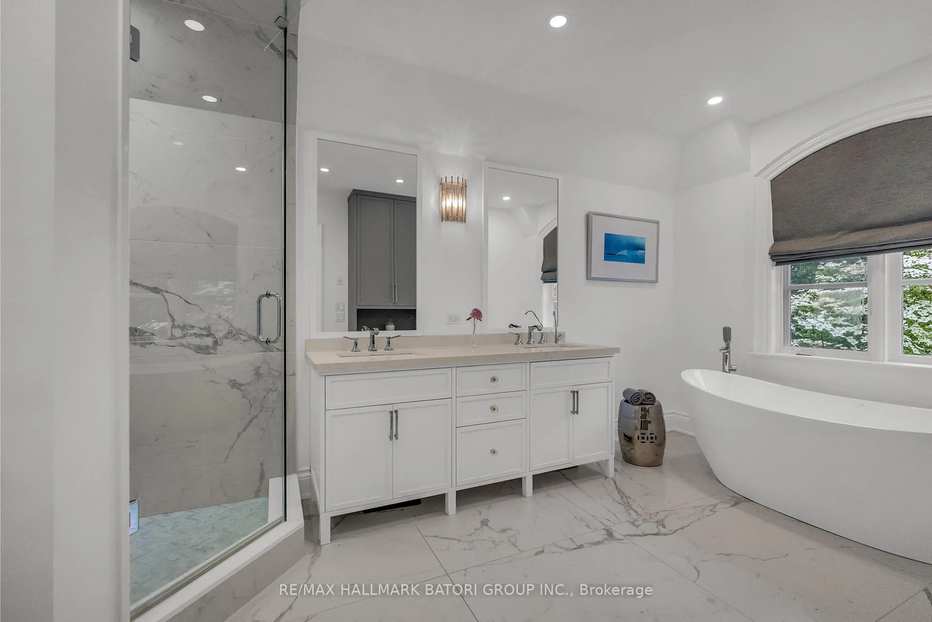 Photo 24 of 68 Otter Crescent, Toronto, Bedford Park-Nortown — HOMEH