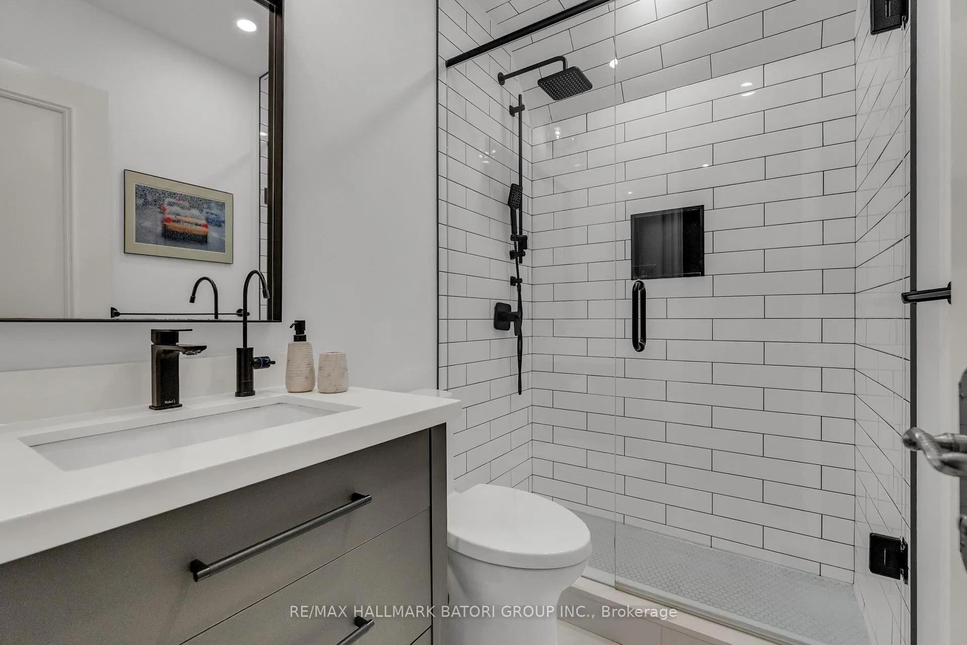 Photo 33 of 68 Otter Crescent, Toronto, Bedford Park-Nortown — HOMEH