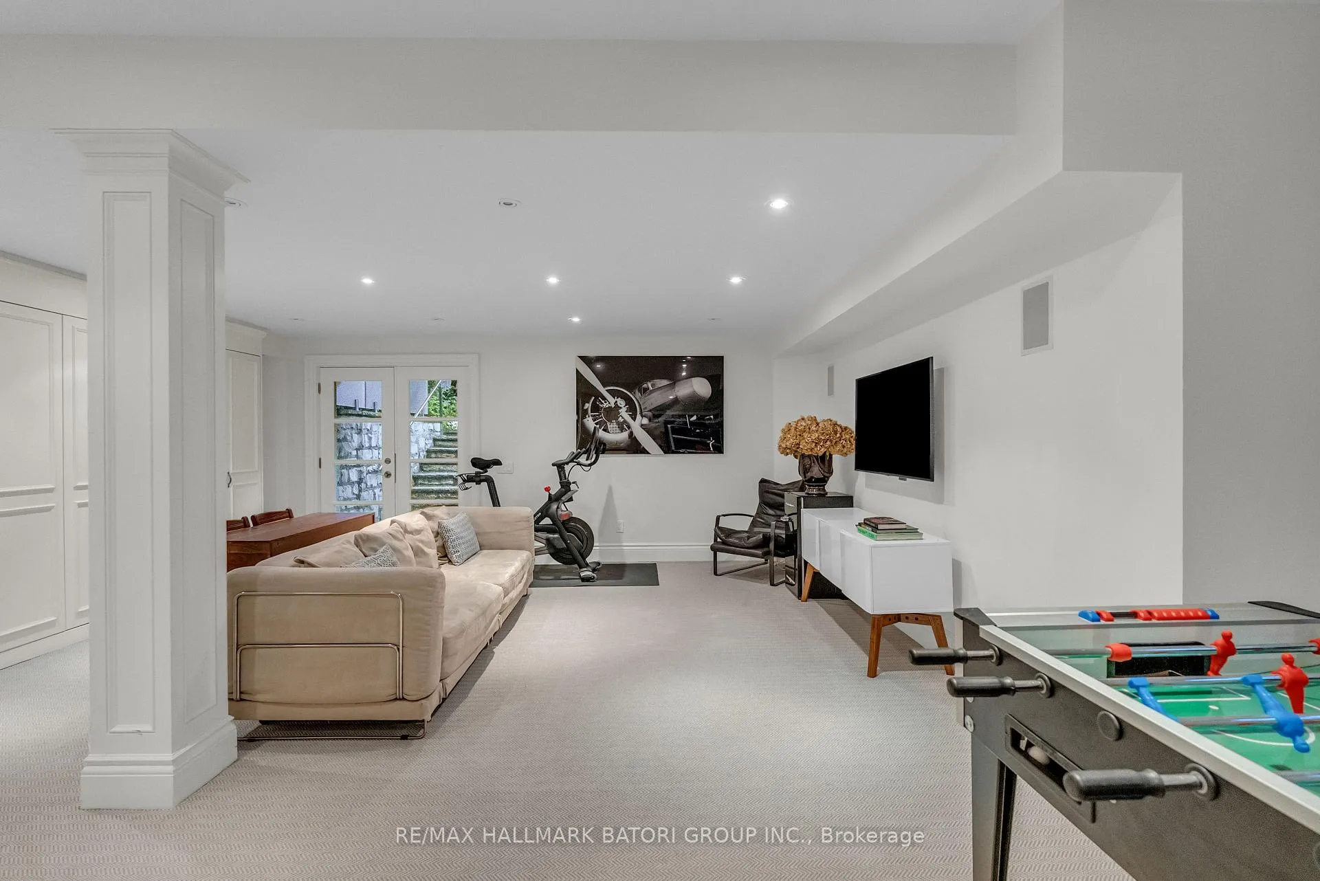 Photo 38 of 68 Otter Crescent, Toronto, Bedford Park-Nortown — HOMEH
