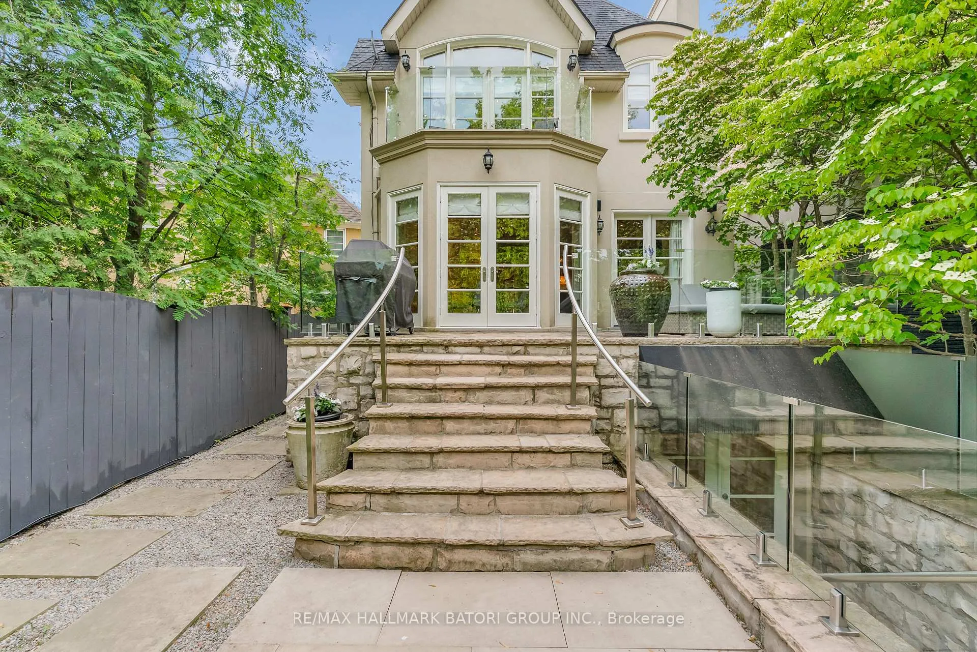 Photo 40 of 68 Otter Crescent, Toronto, Bedford Park-Nortown — HOMEH