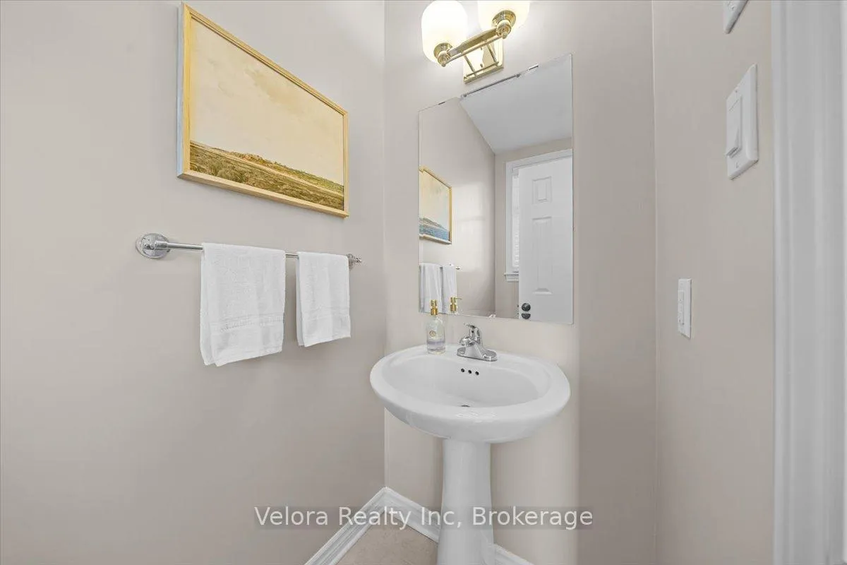 Photo 5 of 366 Warmstone Drive, Ottawa, Stittsville (North) — HOMEH