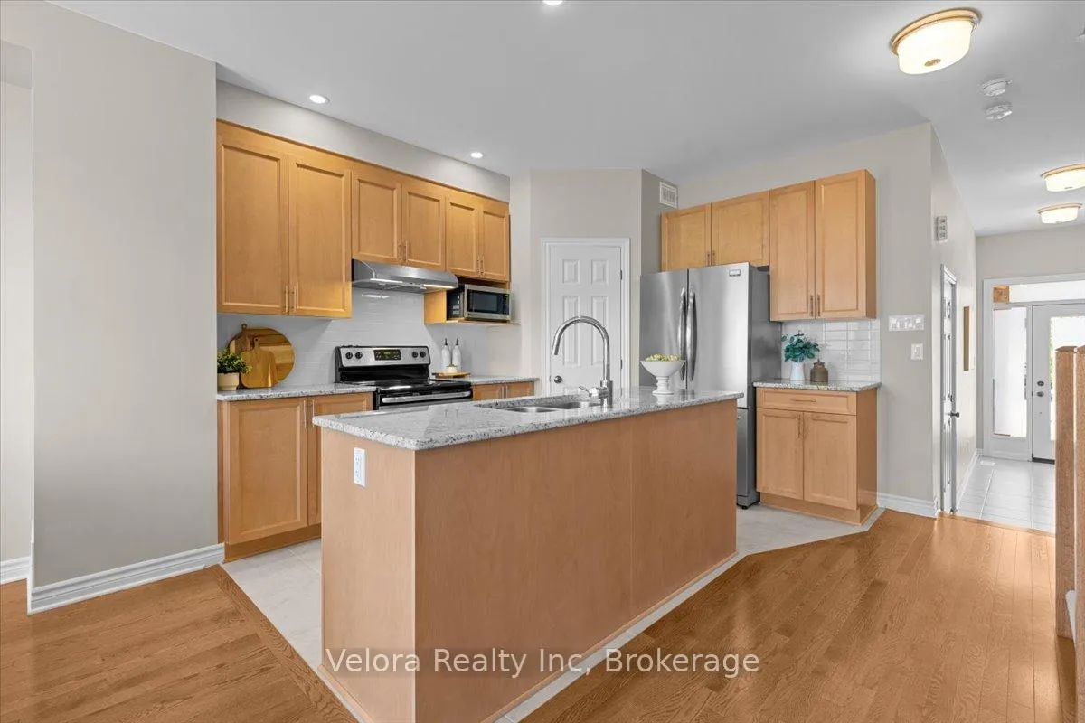 Photo 8 of 366 Warmstone Drive, Ottawa, Stittsville (North) — HOMEH