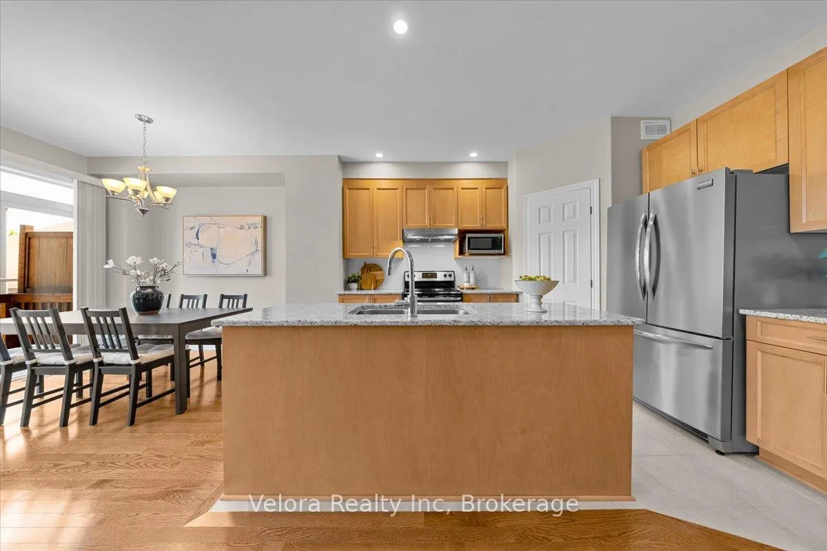 Photo 9 of 366 Warmstone Drive, Ottawa, Stittsville (North) — HOMEH