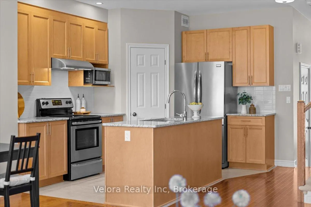 Photo 10 of 366 Warmstone Drive, Ottawa, Stittsville (North) — HOMEH