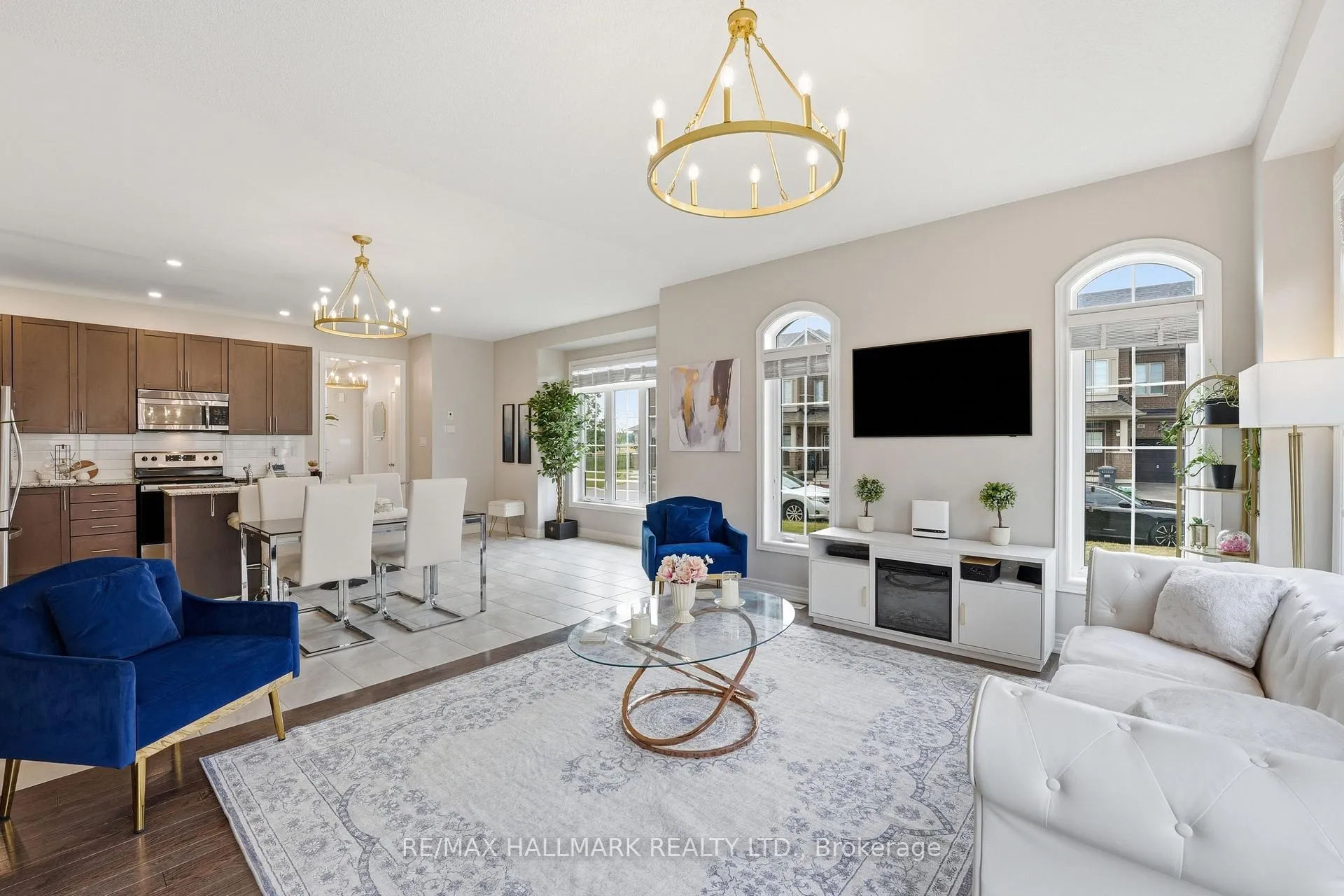 Photo 7 of 85 Adventura Road, Brampton, Northwest Brampton — HOMEH