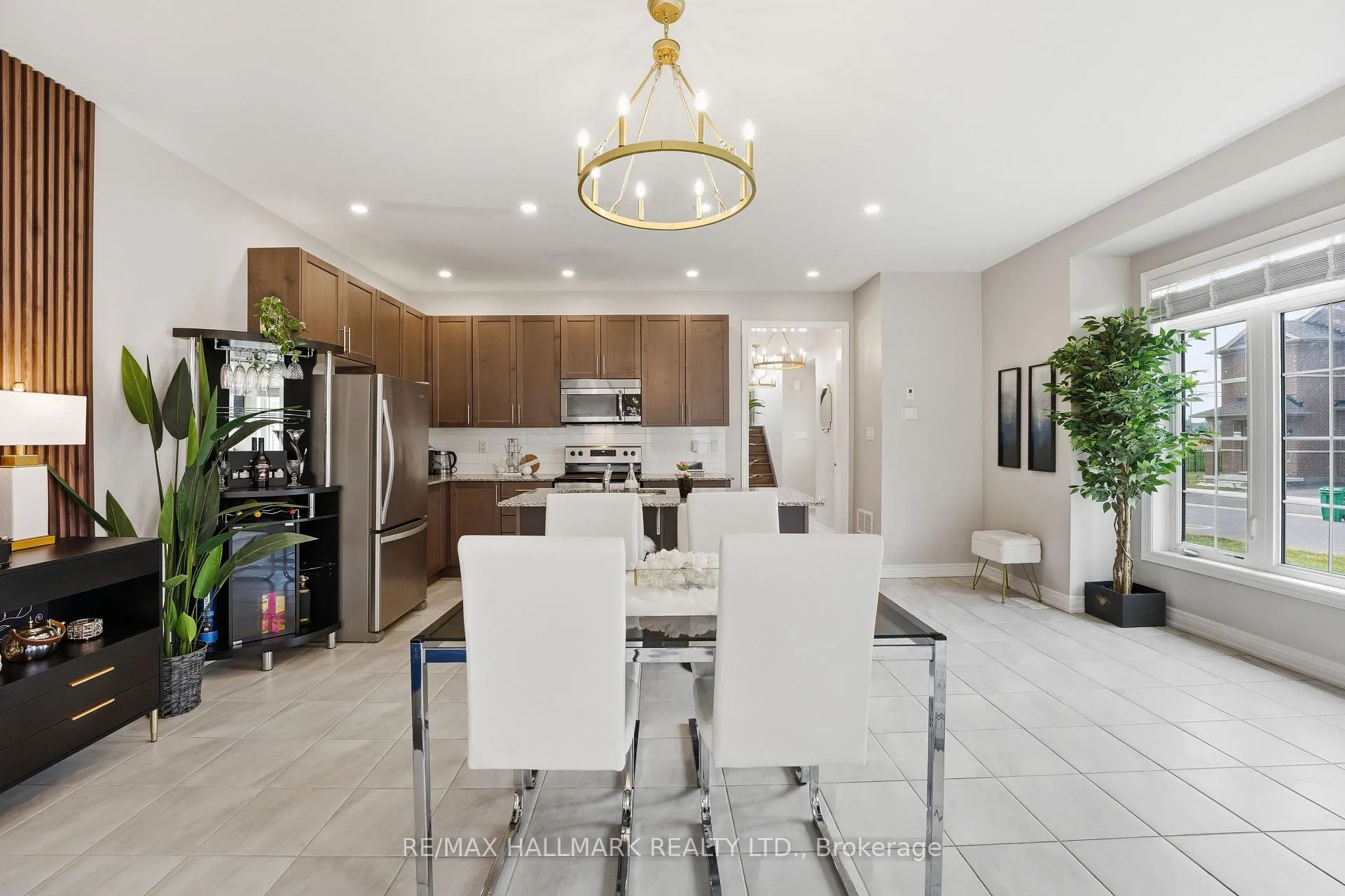 Photo 14 of 85 Adventura Road, Brampton, Northwest Brampton — HOMEH
