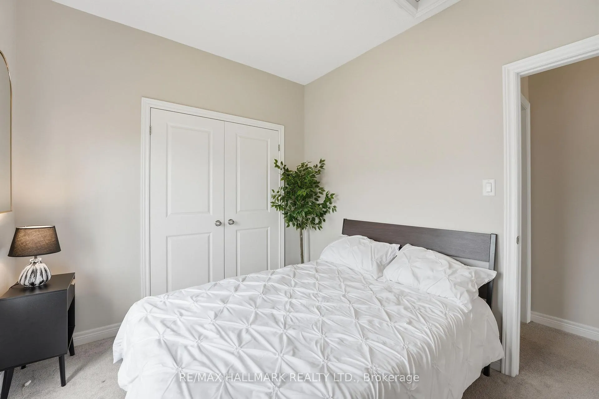 Photo 19 of 85 Adventura Road, Brampton, Northwest Brampton — HOMEH
