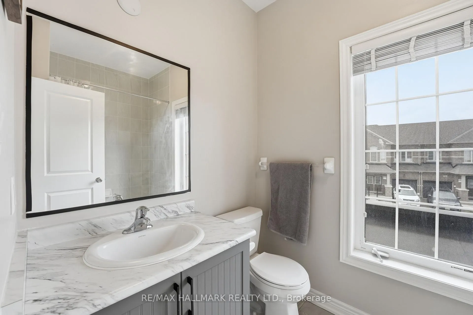 Photo 25 of 85 Adventura Road, Brampton, Northwest Brampton — HOMEH