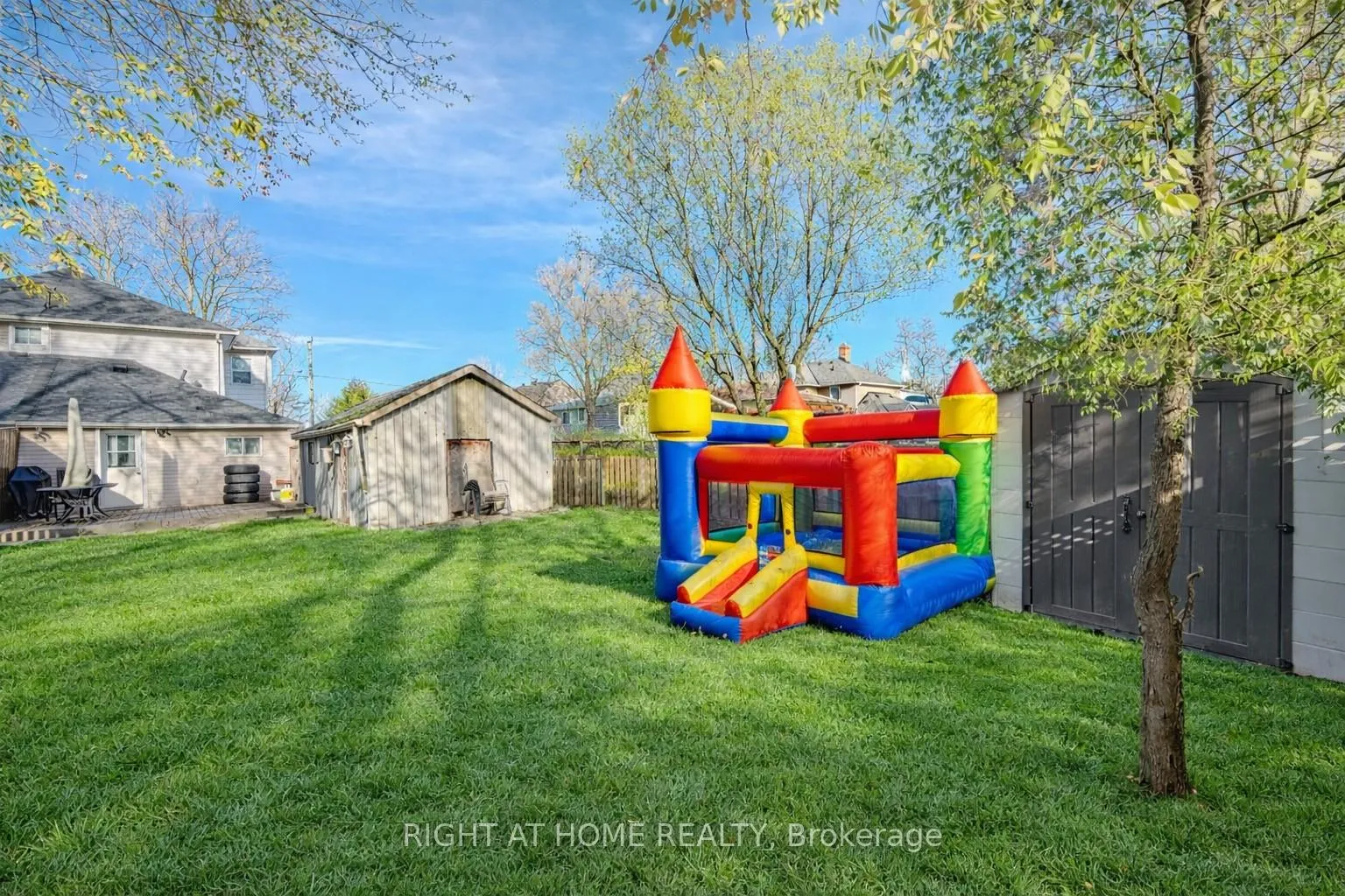 Front of 126 Poplar Avenue