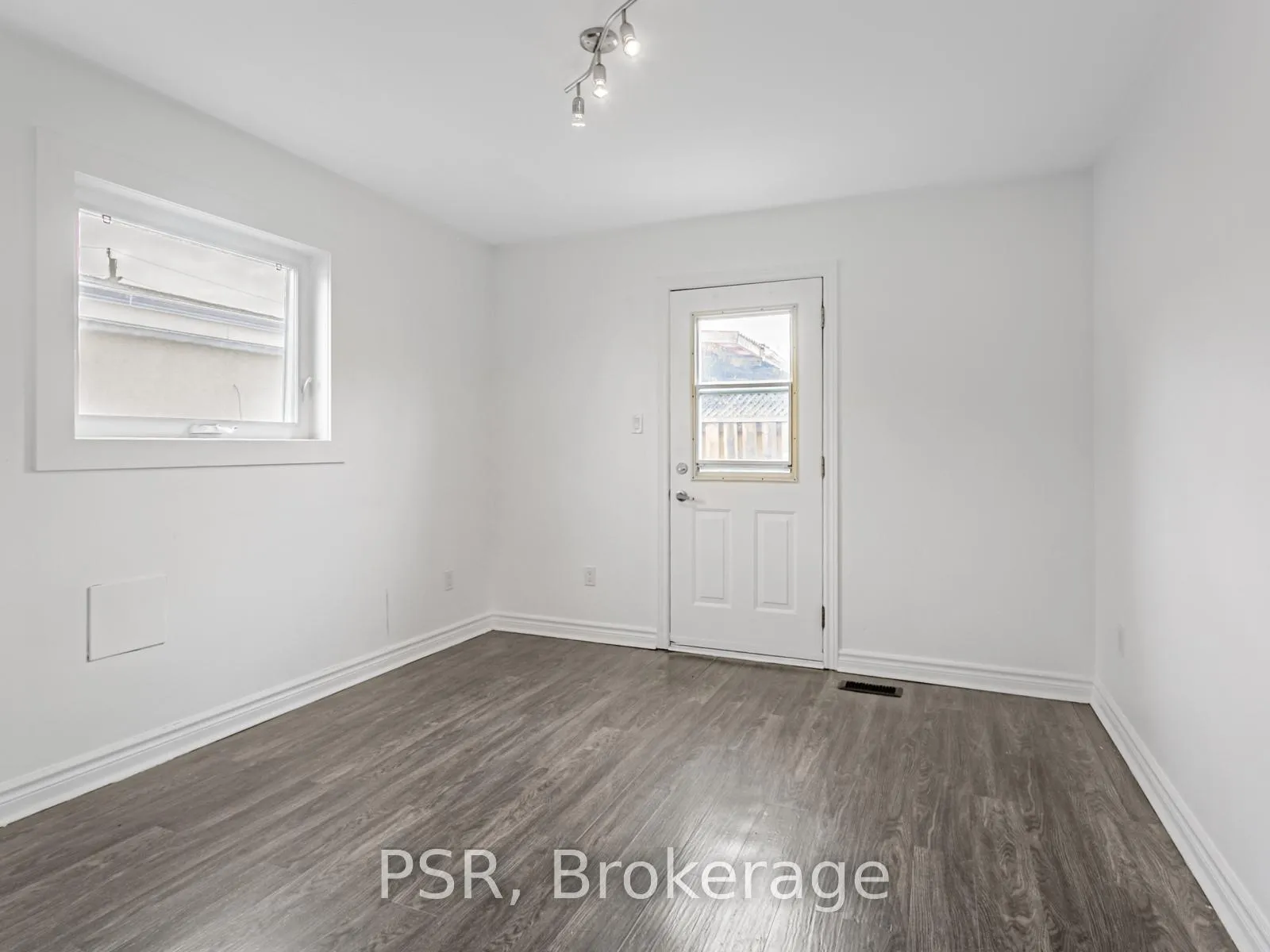 Photo 12 of Unit 2, 2042 Dundas Street, Toronto, Roncesvalles — HOMEH