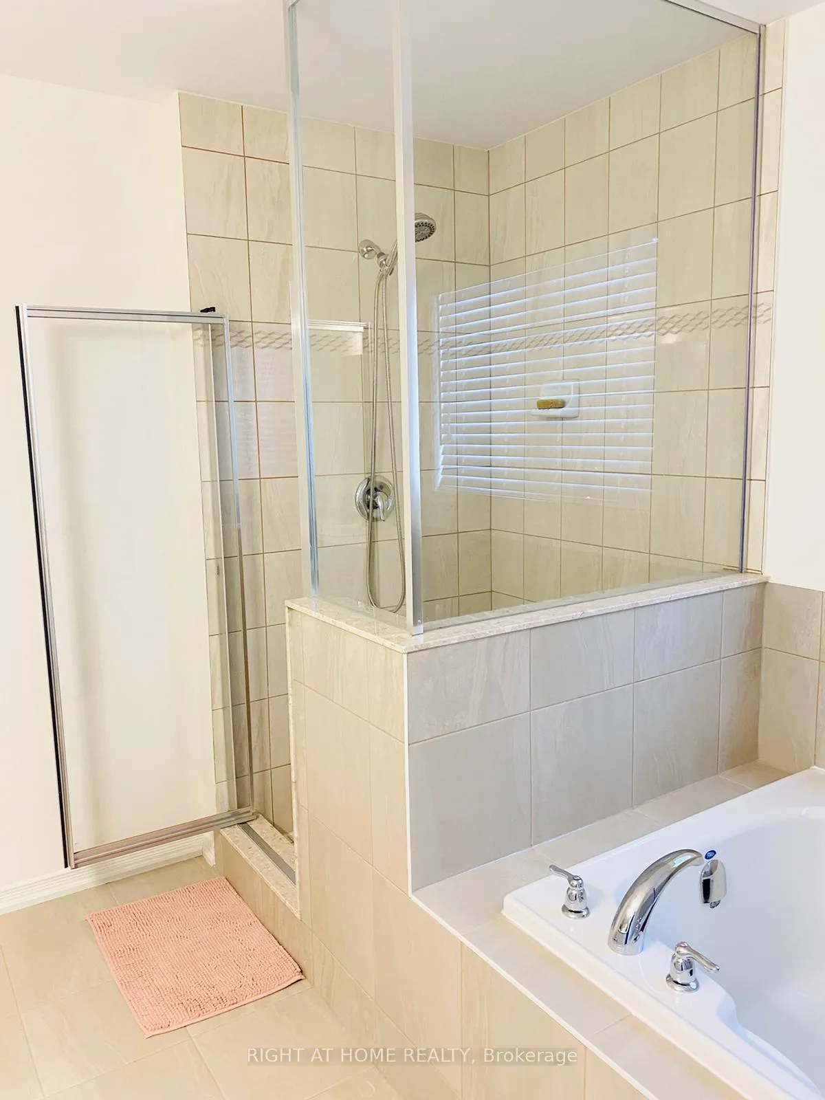 Photo 7 of 1796 William Lott Drive, Oshawa, Taunton — HOMEH