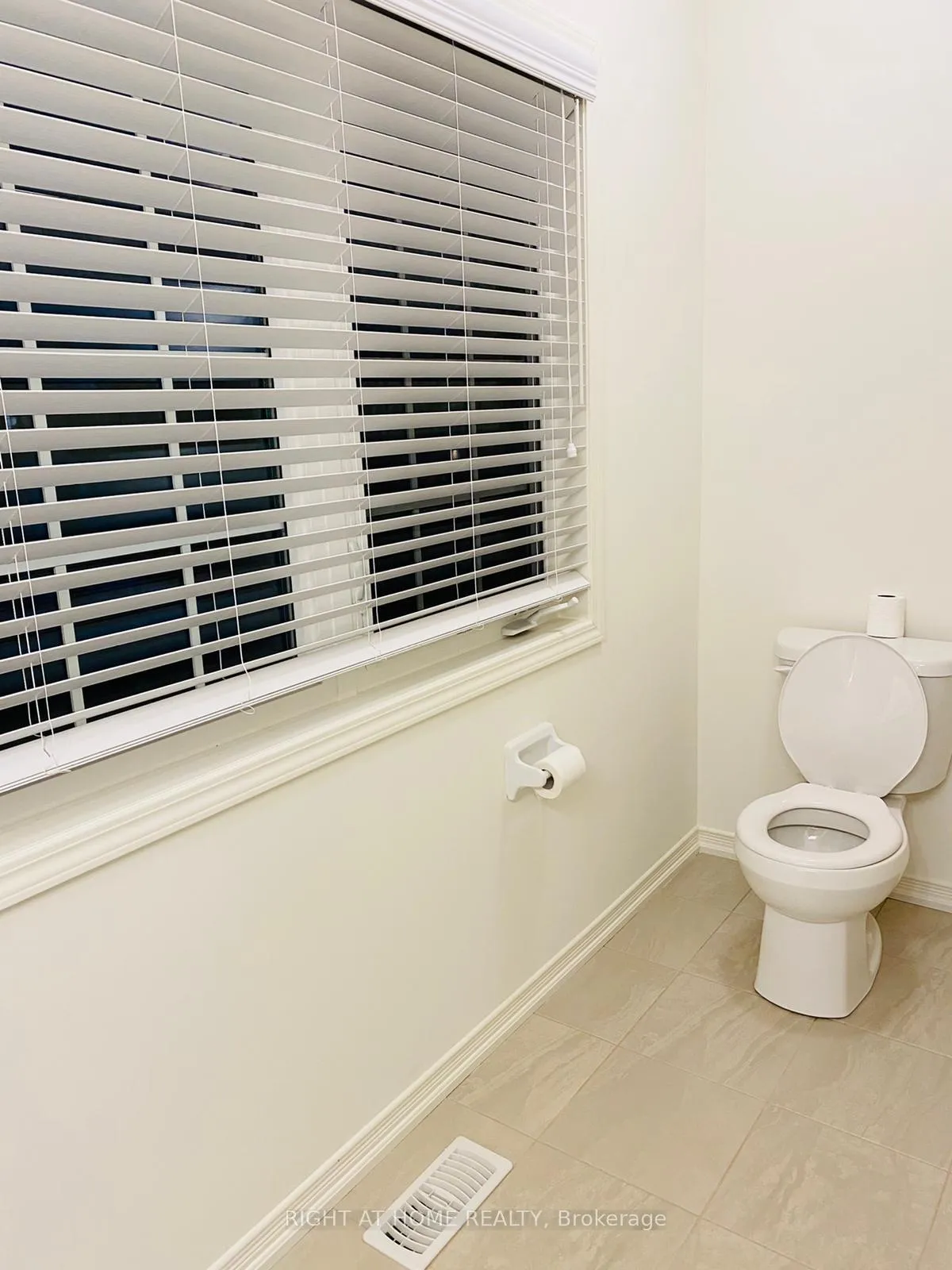 Photo 18 of 1796 William Lott Drive, Oshawa, Taunton — HOMEH