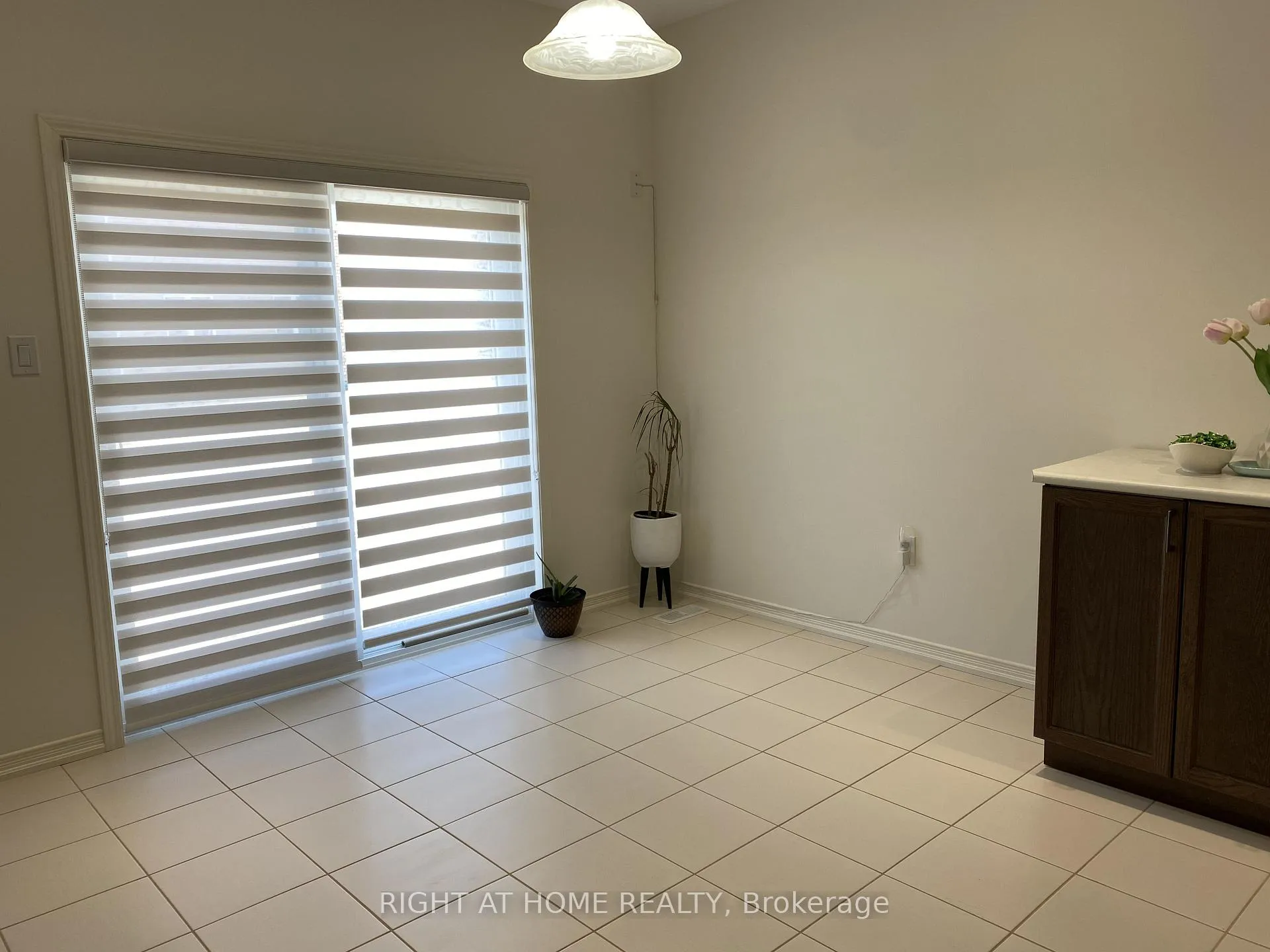 Photo 20 of 1796 William Lott Drive, Oshawa, Taunton — HOMEH