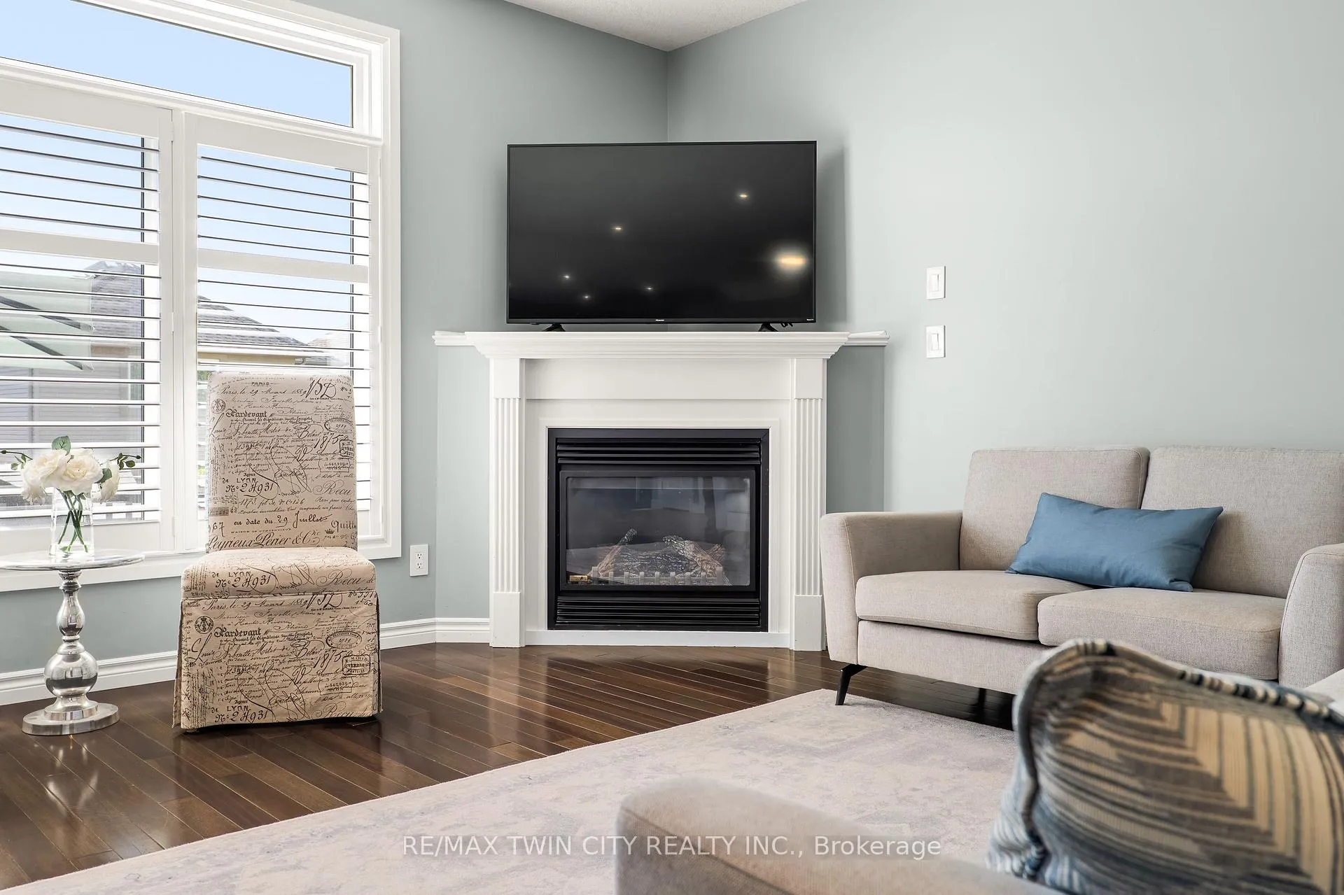 Photo 14 of 100 Pebblecreek Drive, Kitchener — HOMEH