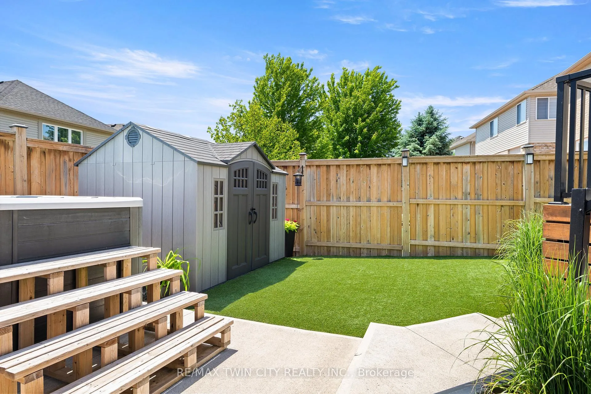 Photo 44 of 100 Pebblecreek Drive, Kitchener — HOMEH