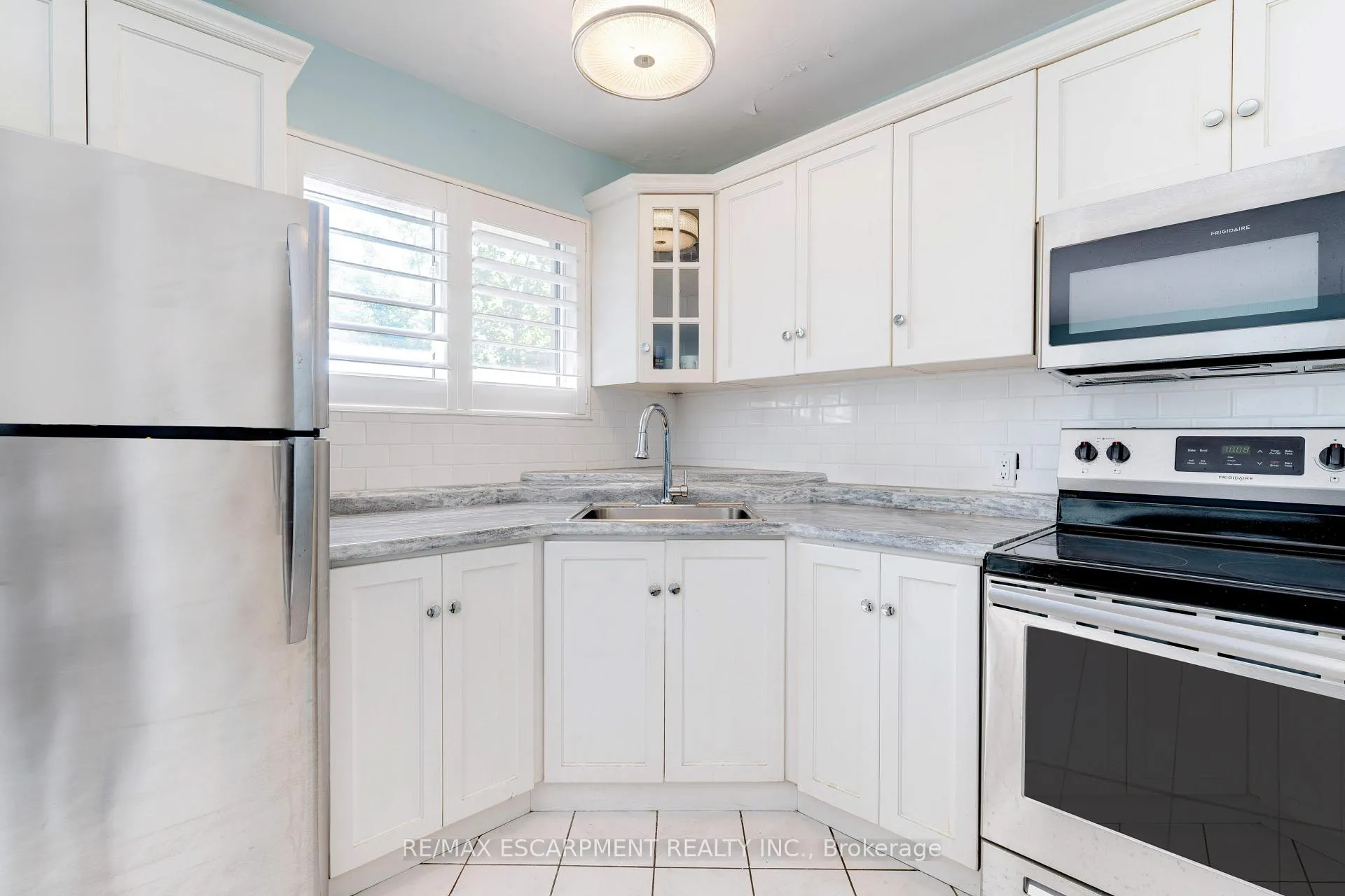 Photo 9 of Unit 17, 2373 King Street E, Hamilton, Glenview — HOMEH