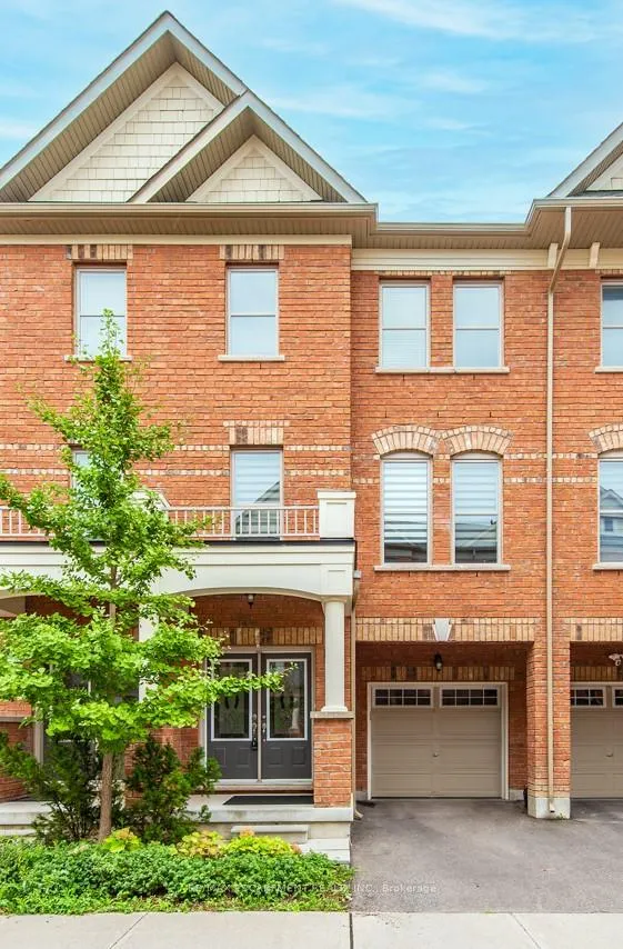 Photo 2 of 64 City Park Circle, Vaughan, West Woodbridge — HOMEH
