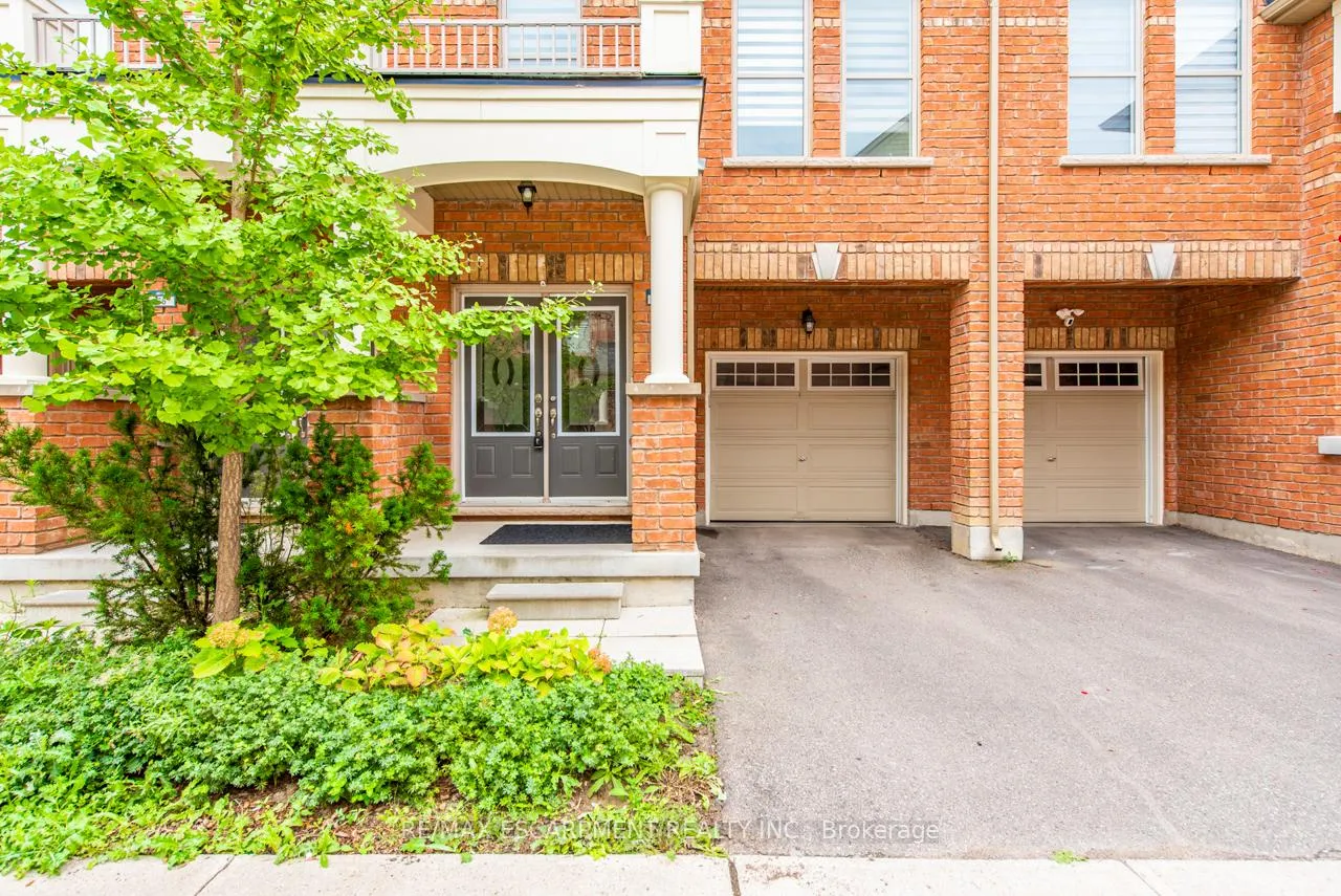 Photo 3 of 64 City Park Circle, Vaughan, West Woodbridge — HOMEH