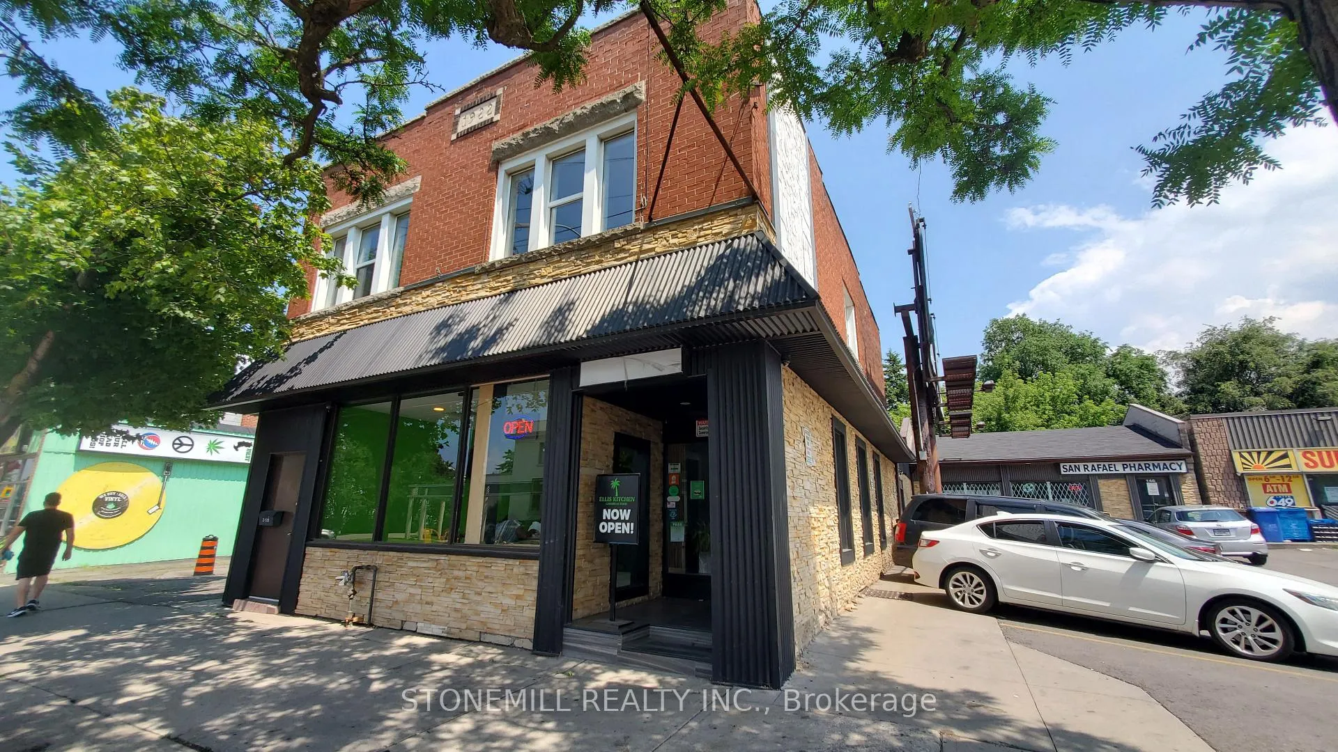 Photo of Unit 2, 148 Ottawa Street N