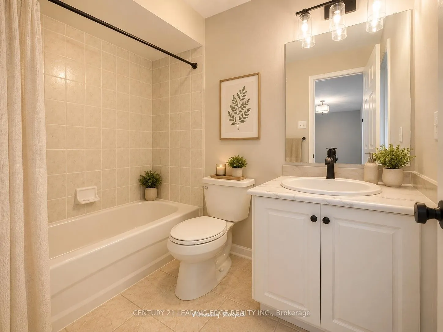 Photo 13 of 10 Crough Street, Clarington, Bowmanville — HOMEH