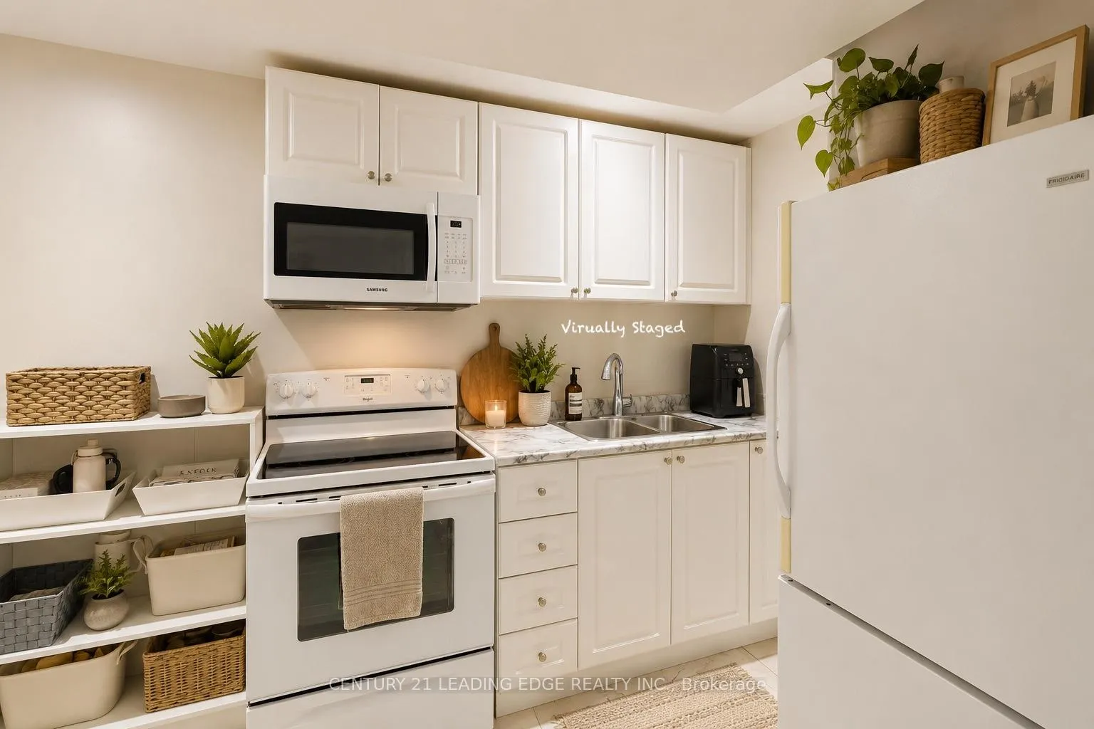 Photo 18 of 10 Crough Street, Clarington, Bowmanville — HOMEH